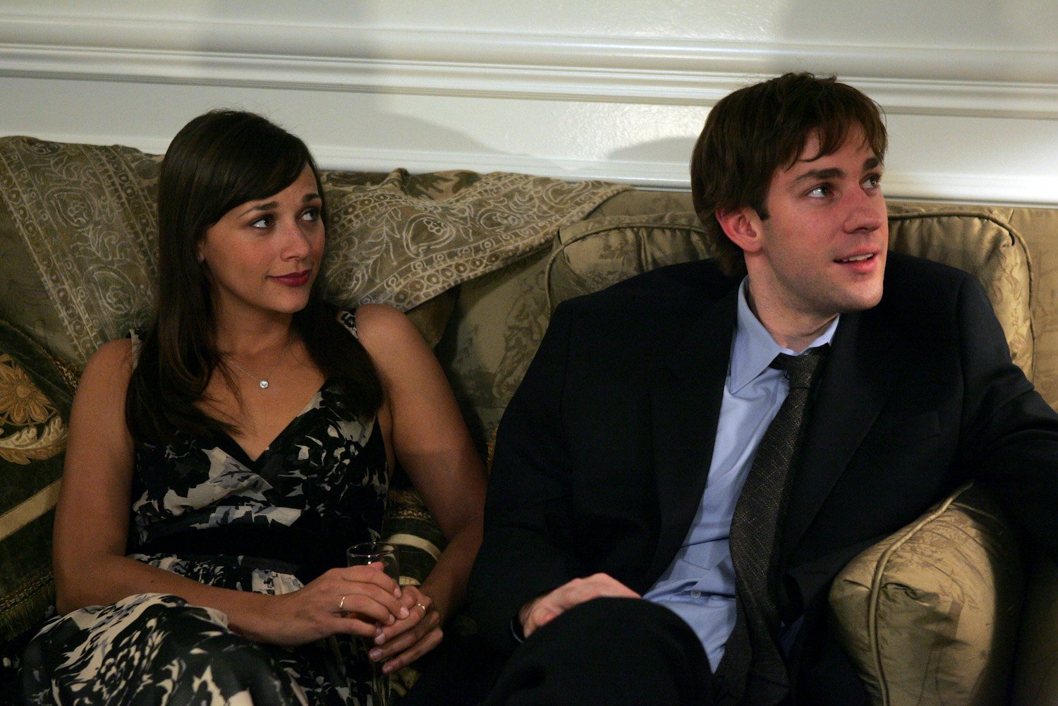 Rashida Jones as Karen and John Krasinski as Jim on 'The Office'