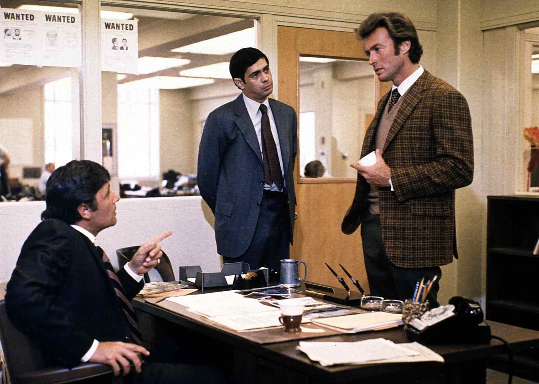 Harry Guardin, Reni Santoni, Clint Eastwood in Dirty Harry