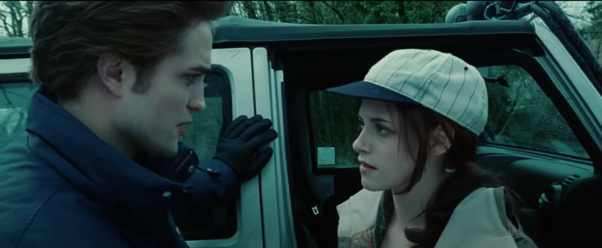Edward Cullen (Robert Pattinson) and Bella Swan (Kristen Stewart) right before the Cullens have their baseball game in 'Twilight.'