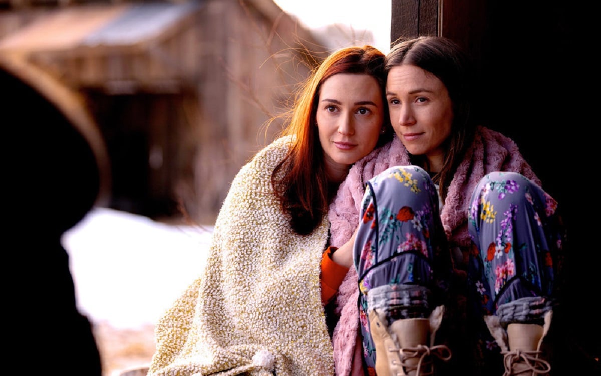  Katherine Barrell as Nicole Haught, Dominique Provost-Chalkley as Waverly Earp in 'Wynonna Earp' Season 4