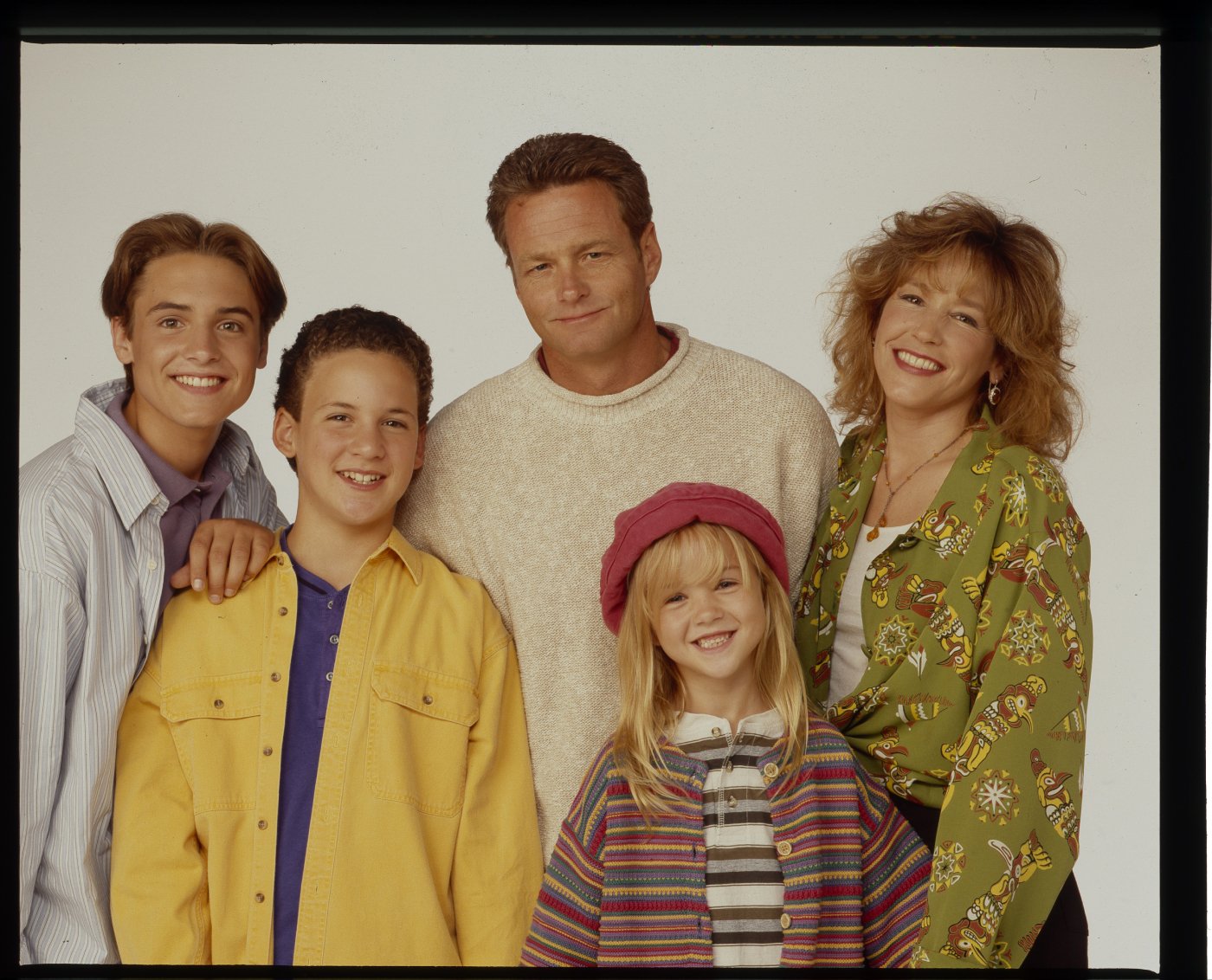 Will Friedle as Eric Matthews (from left), Ben Savage as Cory Matthews, Williams Russ as Alan Matthews, Lily Gibson as Morgan Matthews (front), and Betsy Randle as Amy Matthews from 'Boy Meets World'