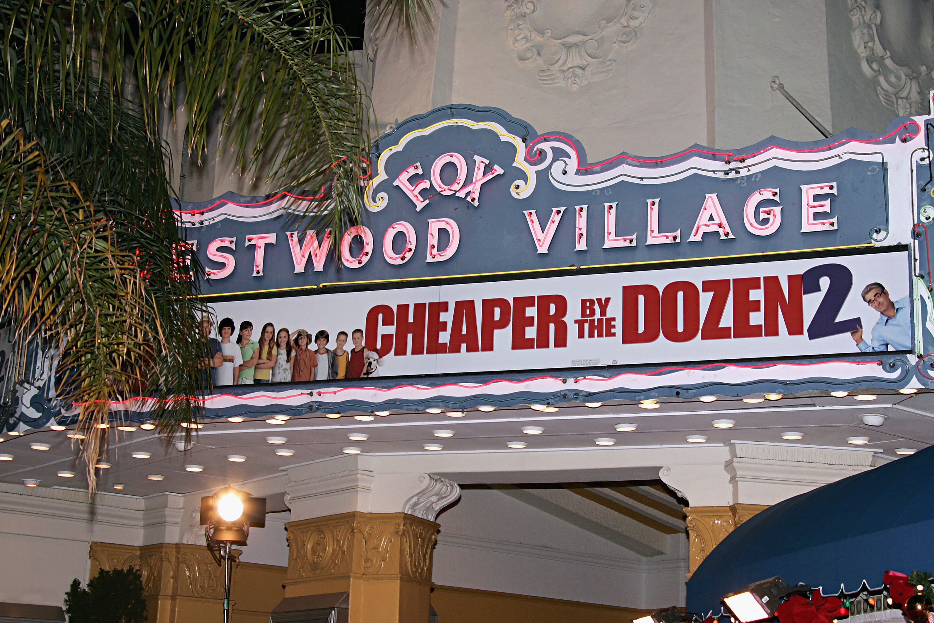 Cheaper By the Dozen 2 premiere
