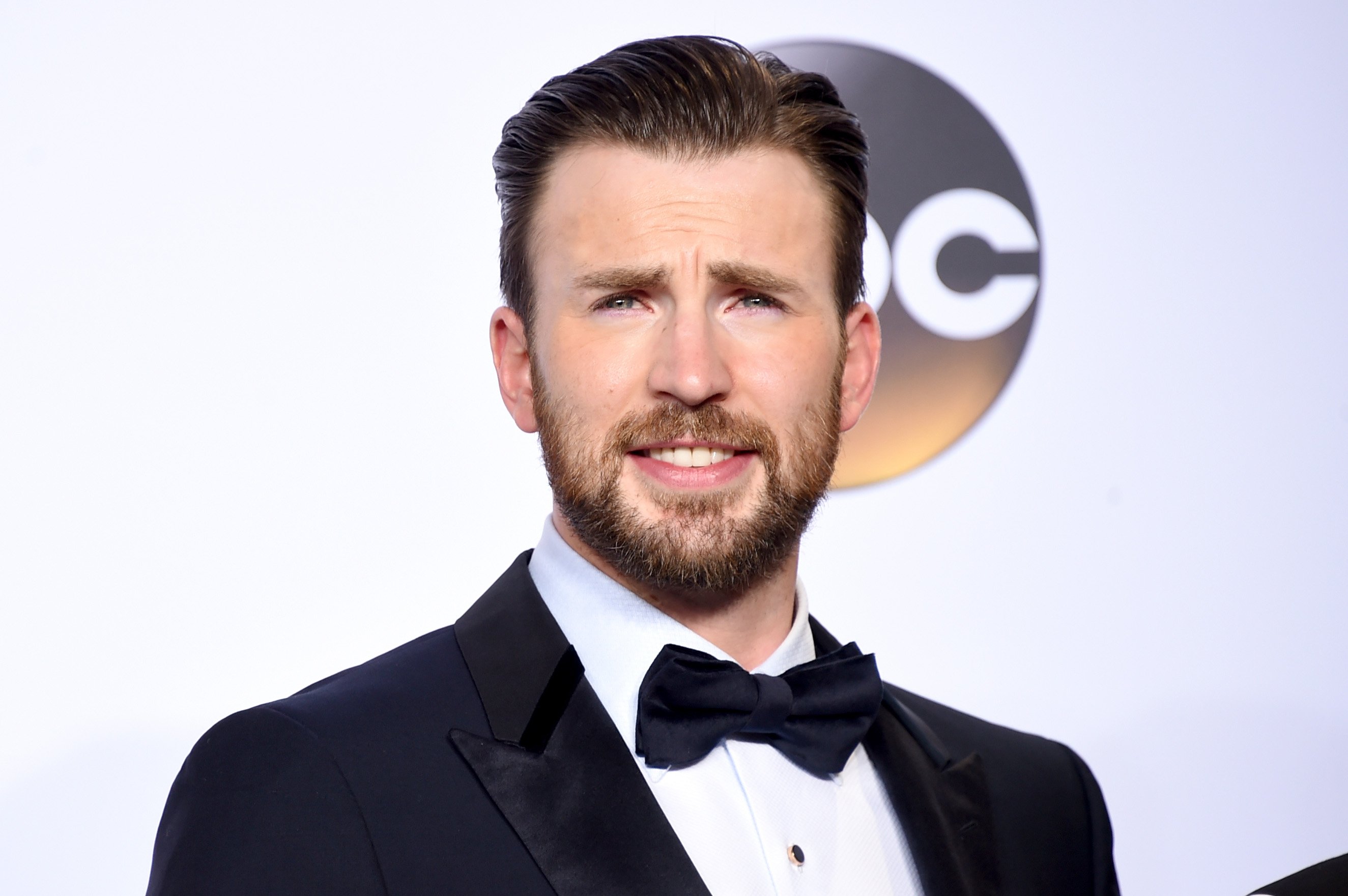 Chris Evans at an event 