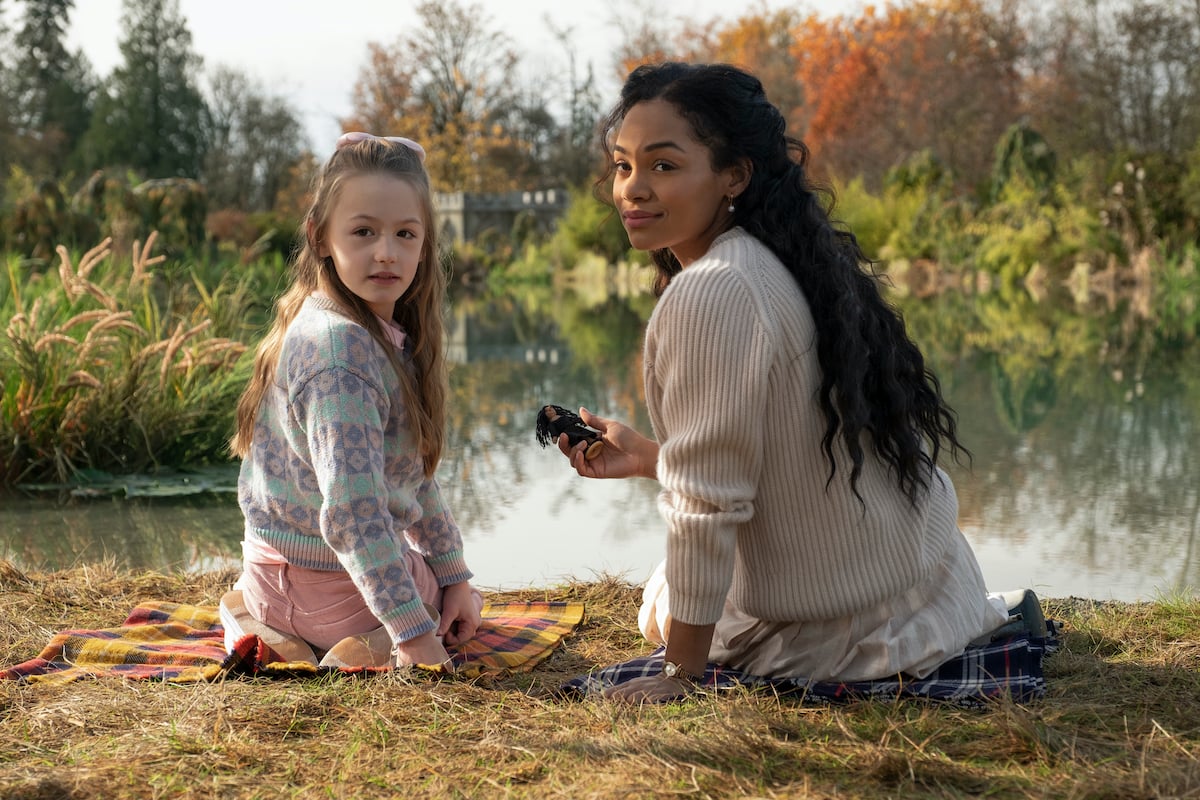 AMELIE SMITH as FLORA and TAHIRAH SHARIF as REBECCA JESSEL