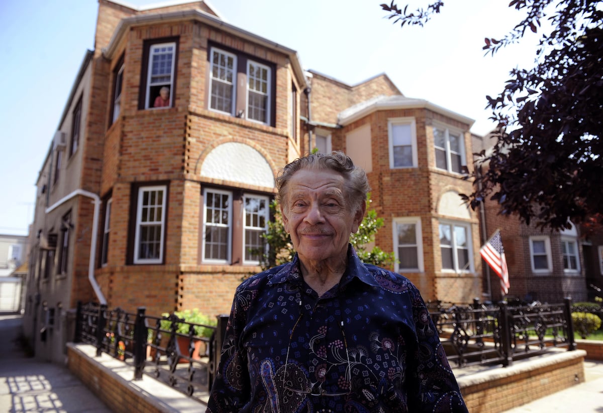 Jerry Stiller stands outside home used for Frank Costanza's house on 'Seinfeld'