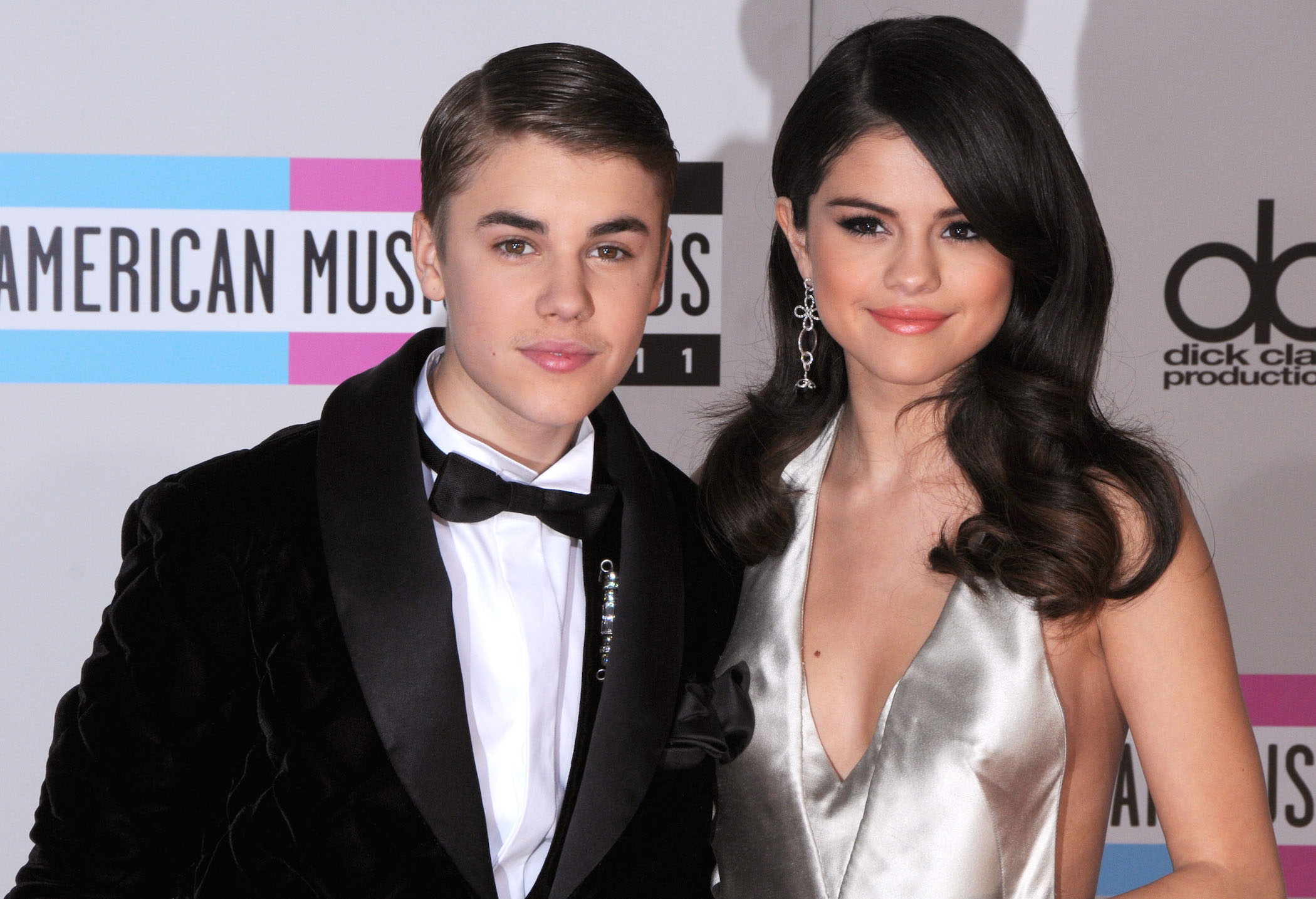 Justin Bieber and Selena Gomez arrive at the 2011 American Music Awards