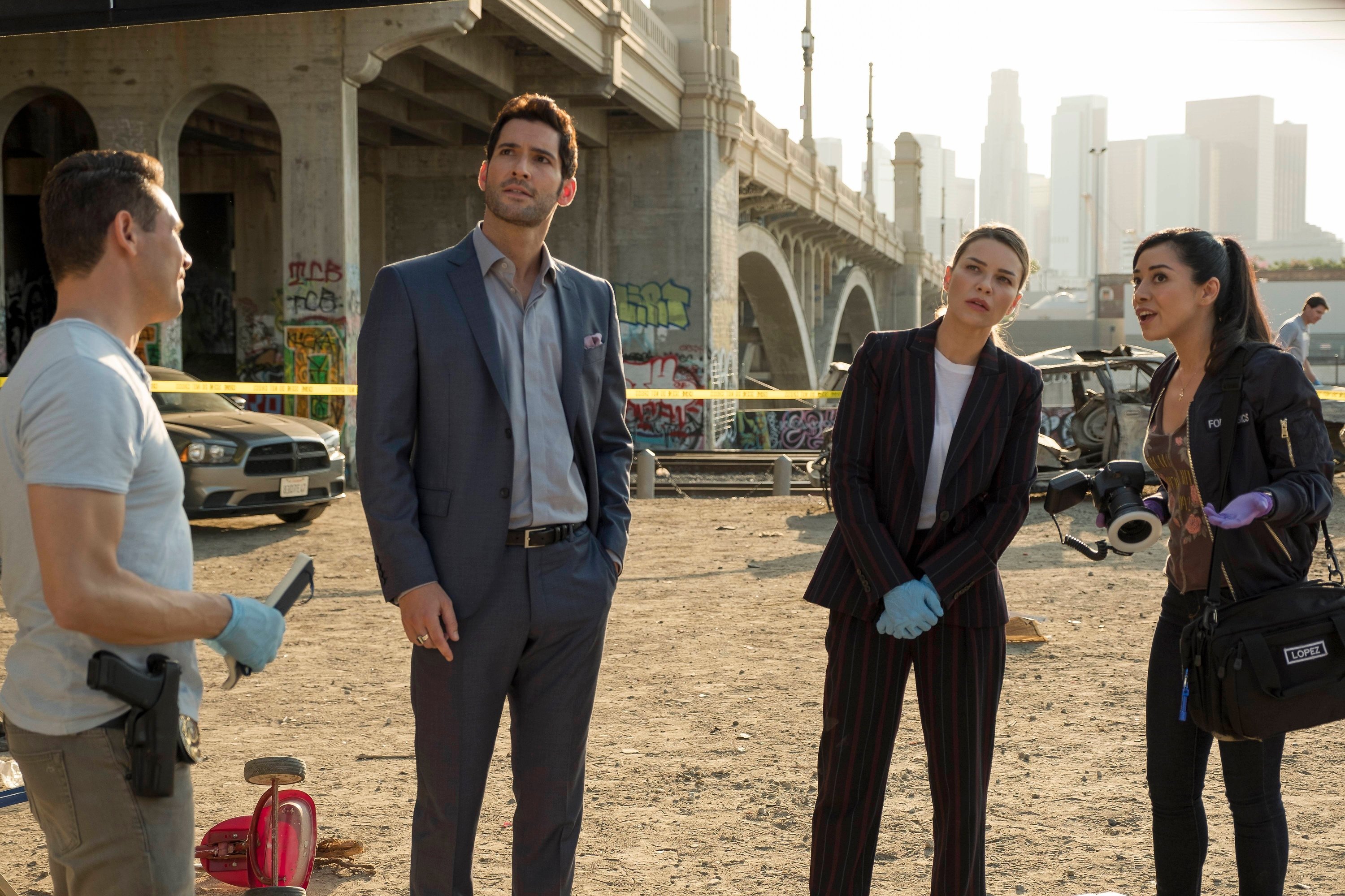 Kevin Alejandro, Tom Ellis, Lauren German and Aimee Garcia on 'Lucifer'