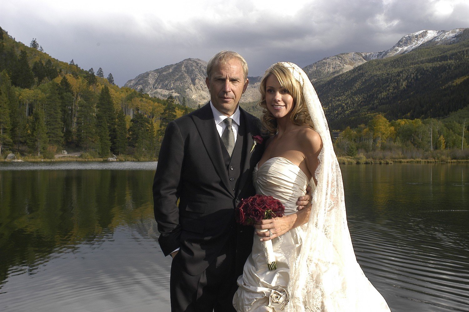 Kevin Costner and Christine Baumgartner during their 2004 wedding in Colorado