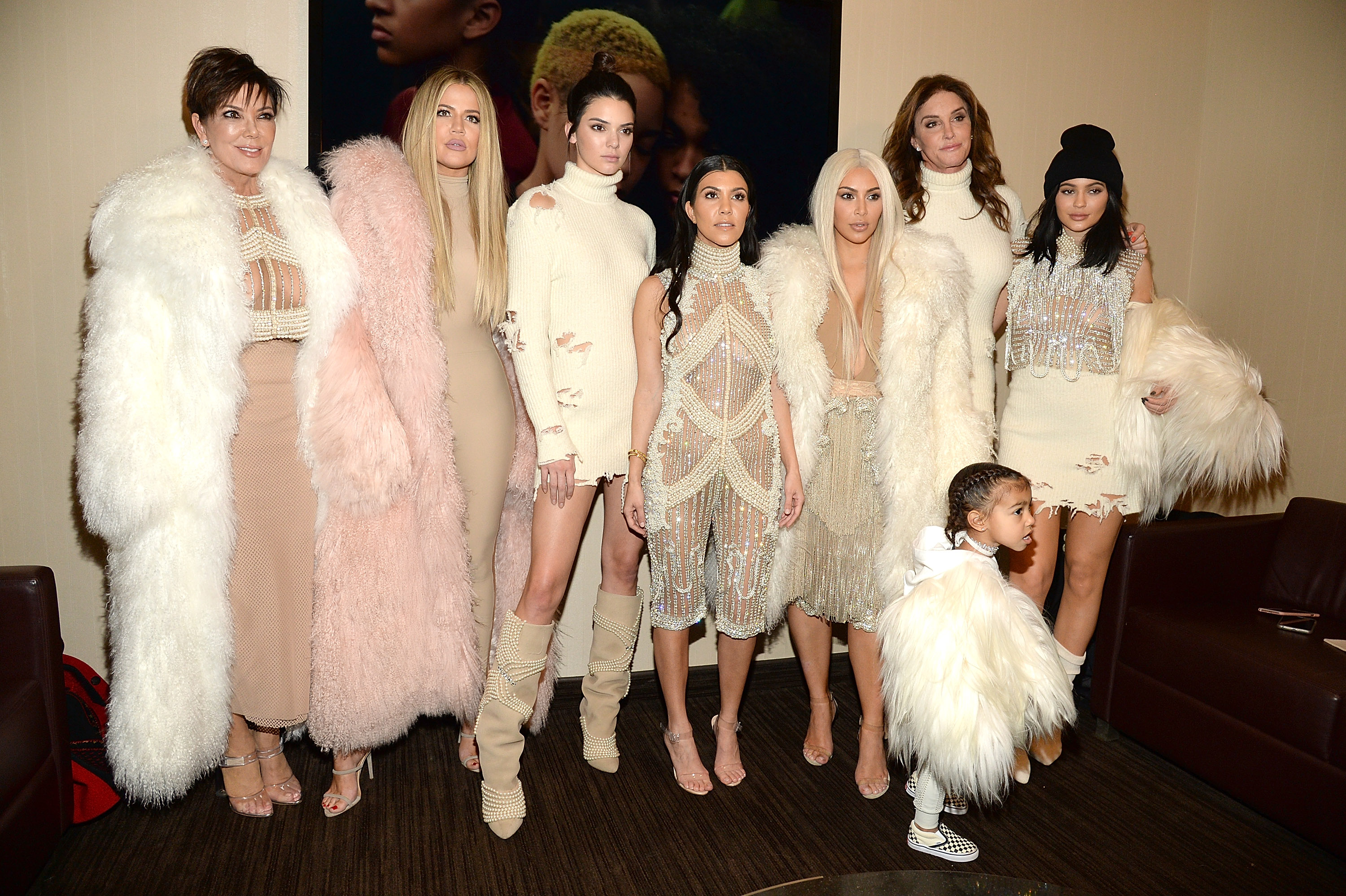 Kris Jenner, Khloé Kardashian, Kendall Jenner, Kourtney Kardashian, Kim Kardashian West, Caitlyn Jenner, Kylie Jenner, and North West