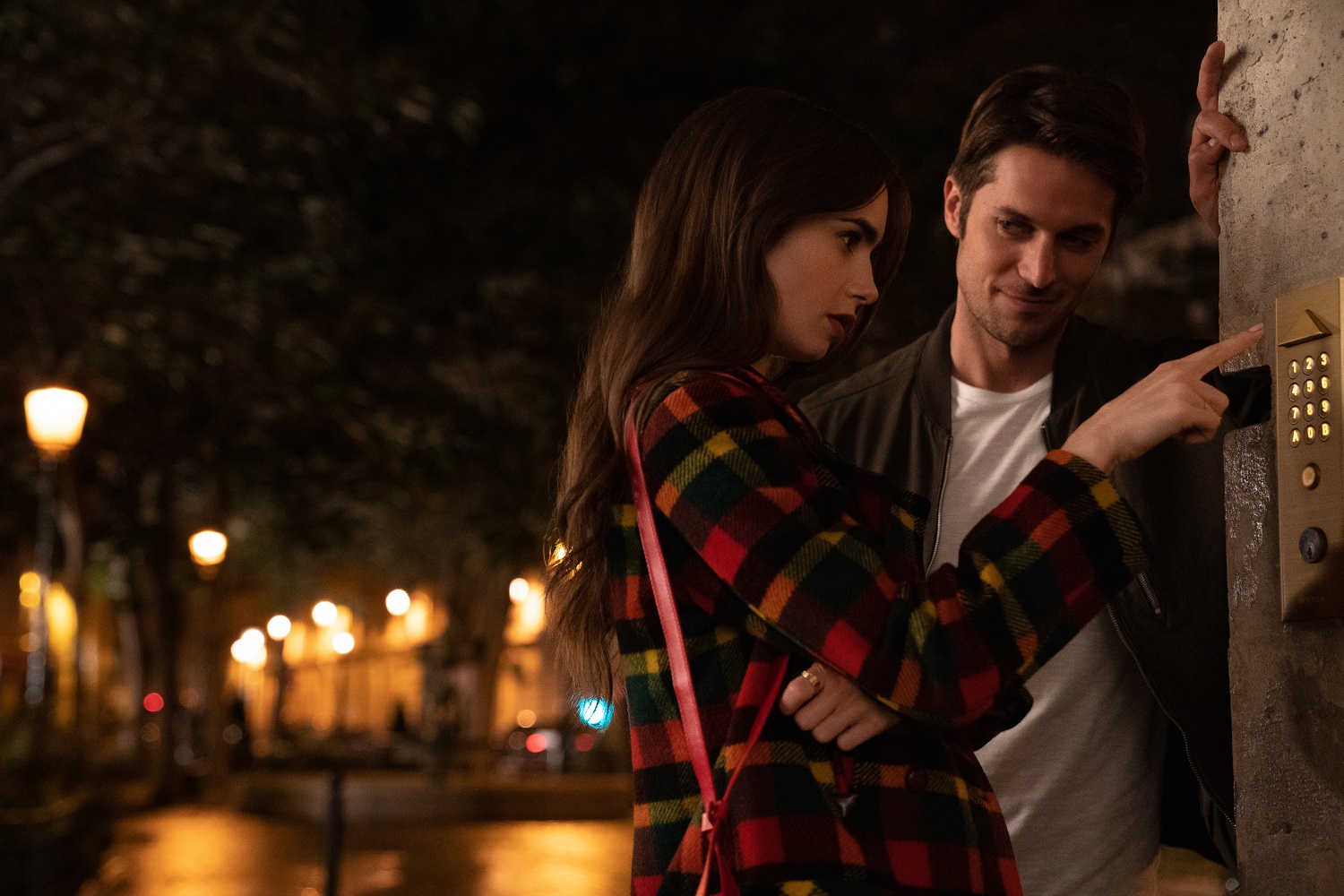 Lily Collins and Lucas Bravo in 'Emily In Paris' | Stephanie Branchu / Netflix  