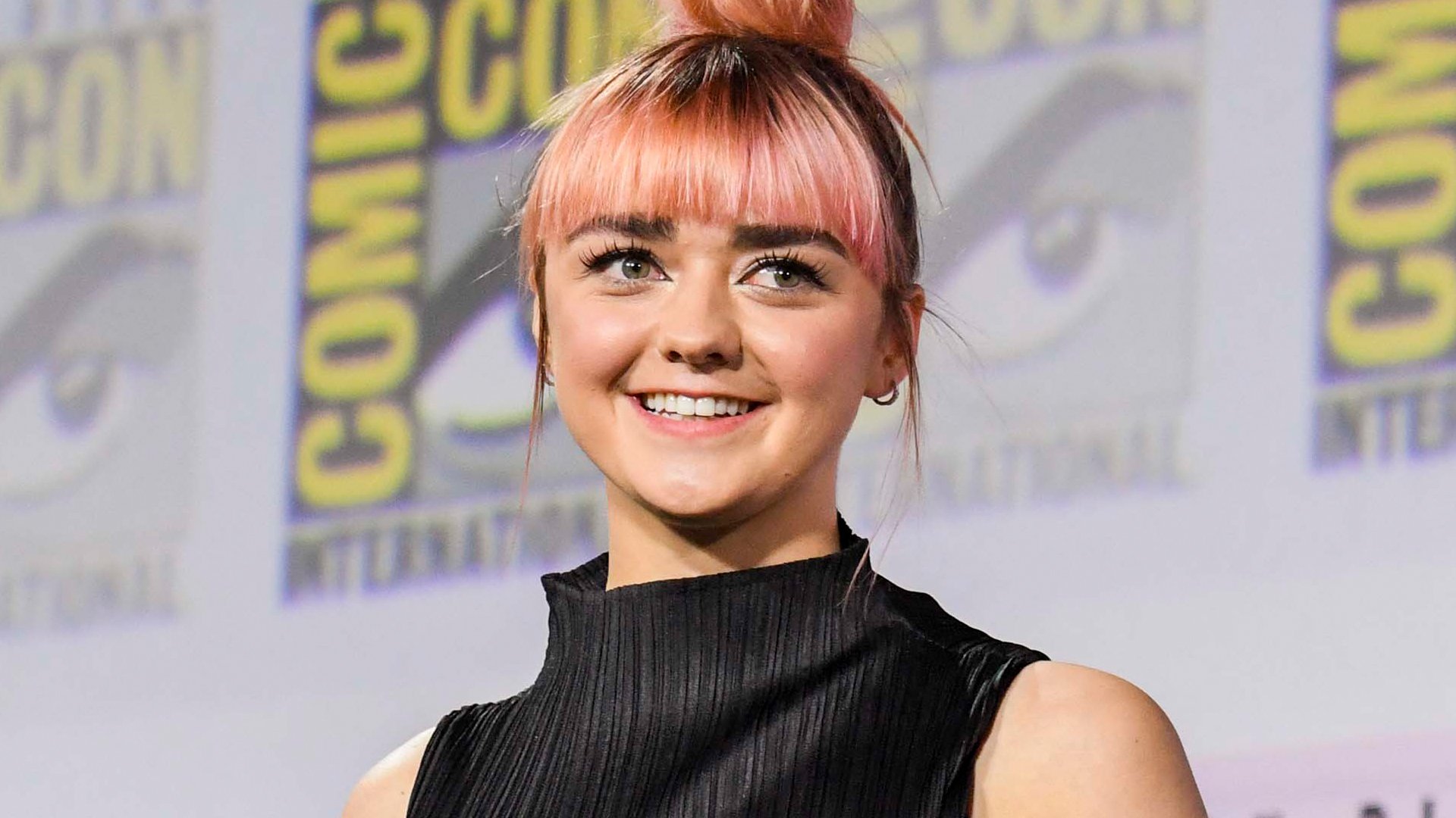 Maisie Williams at “Game Of Thrones” Comic Con Autograph Signing 2019 on July 19, 2019 in San Diego, California.