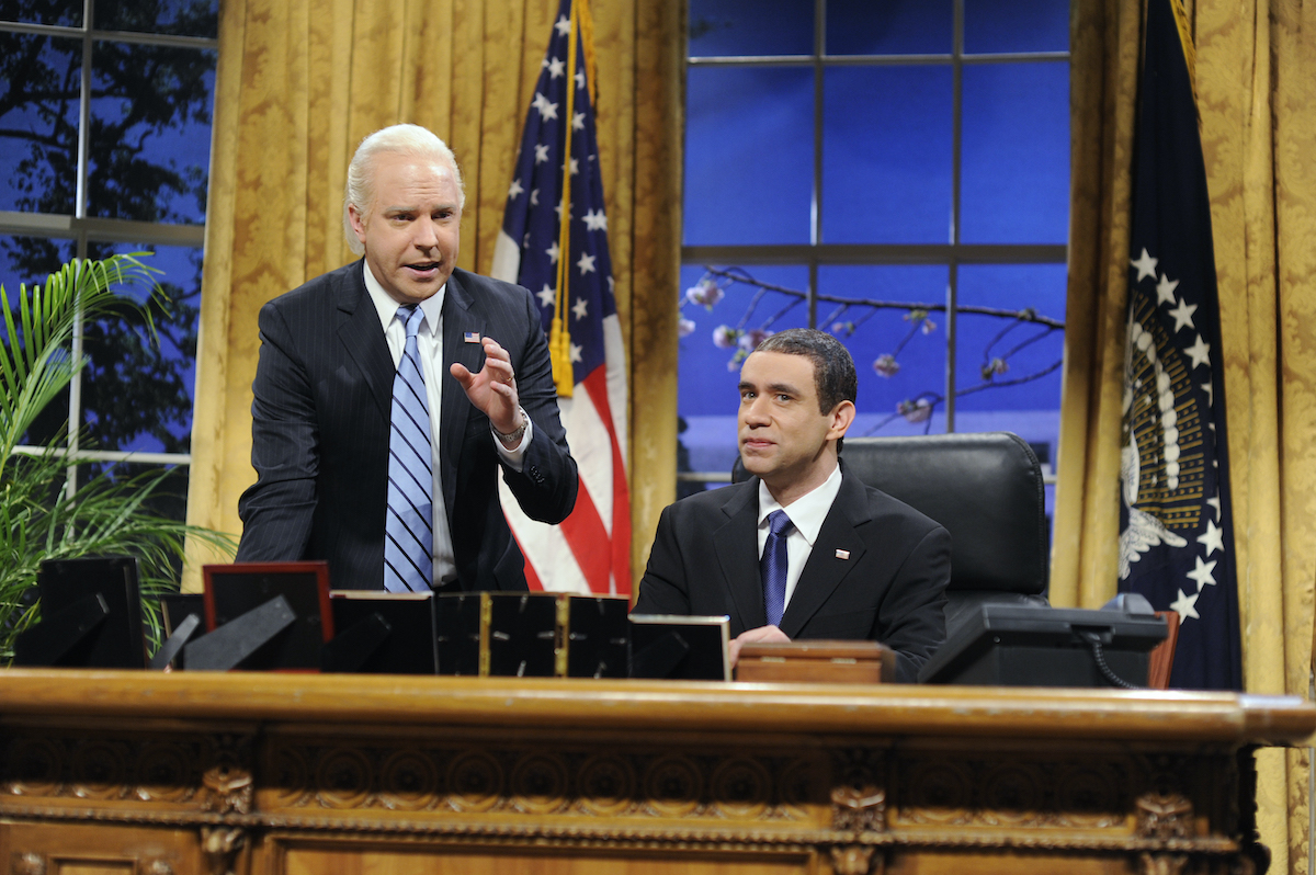 Jason Sudeikis as Joseph Biden, Fred Armisen as Barack Obama during the "Obama Returns" skit