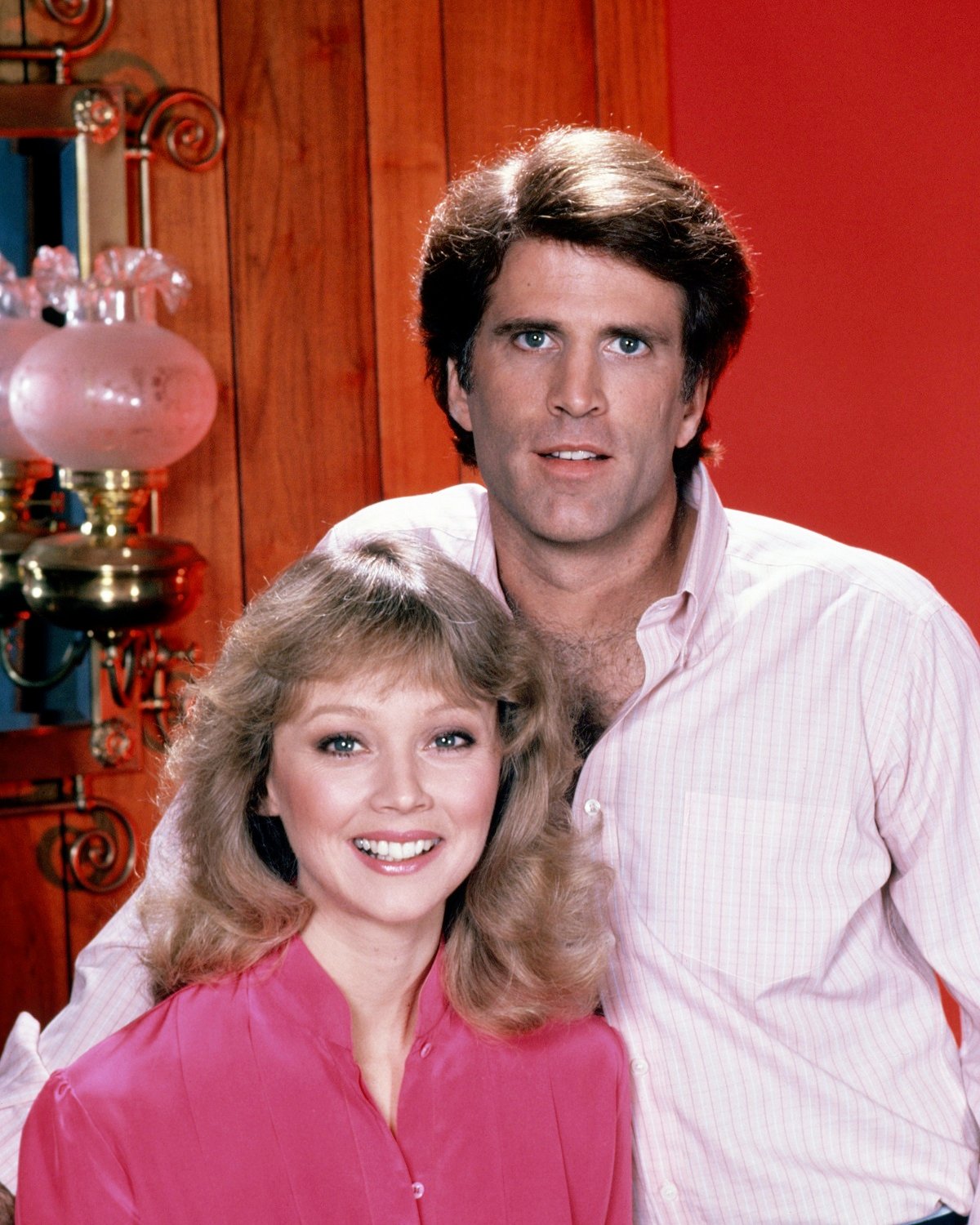 Ted Danson as Sam Malone and Shelley Long as Diane Chambers in the TV sitcom 'Cheers'