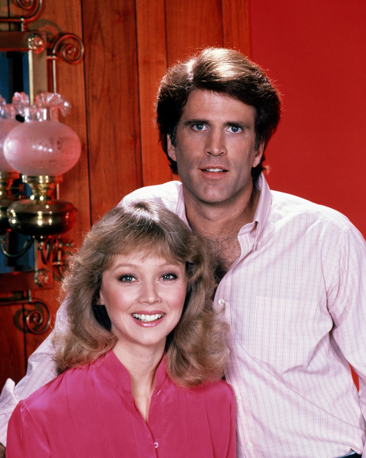 Ted Danson as Sam Malone and Shelley Long as Diane Chambers in the TV sitcom 'Cheers'