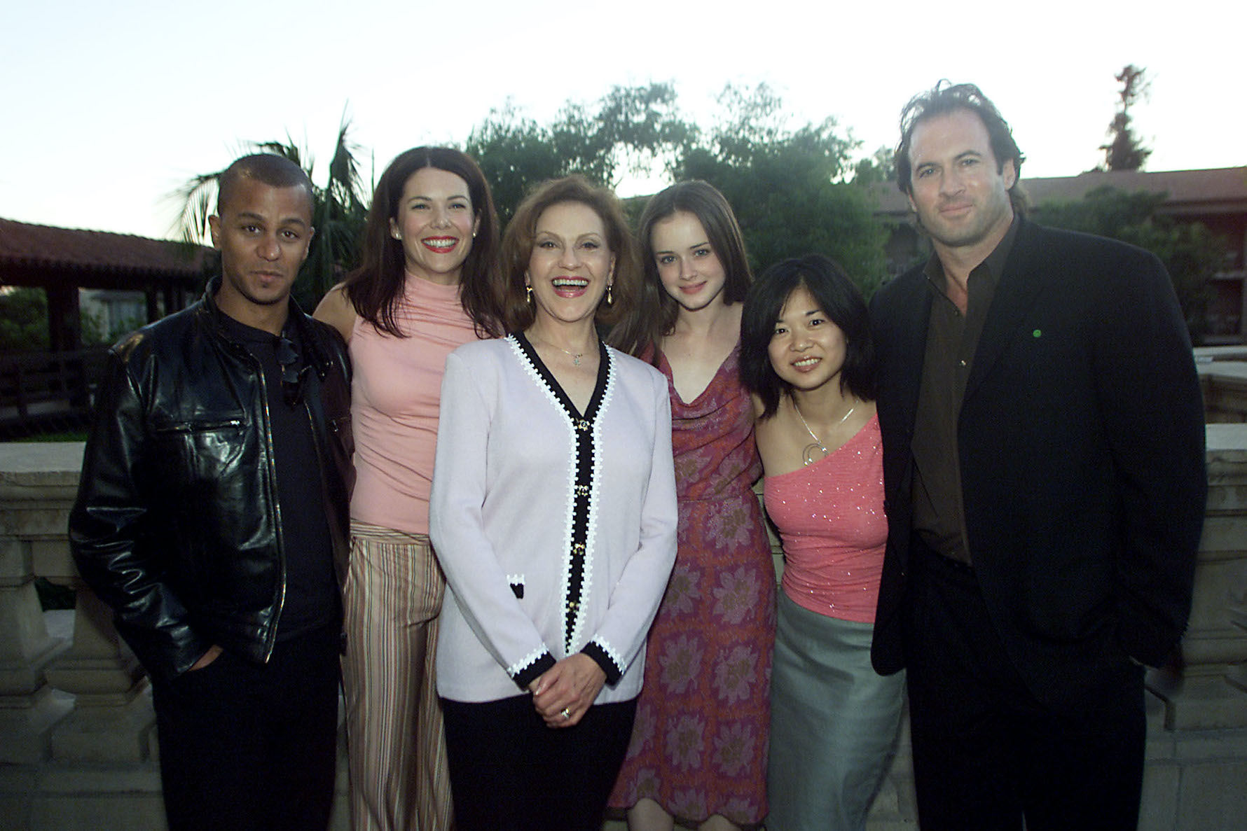 Yanic Truesdale, Lauren Graham, Kelly Bishop, Alexis Bledel, Keiko Agena and Scott Patterson at the TCA Awards in 2001