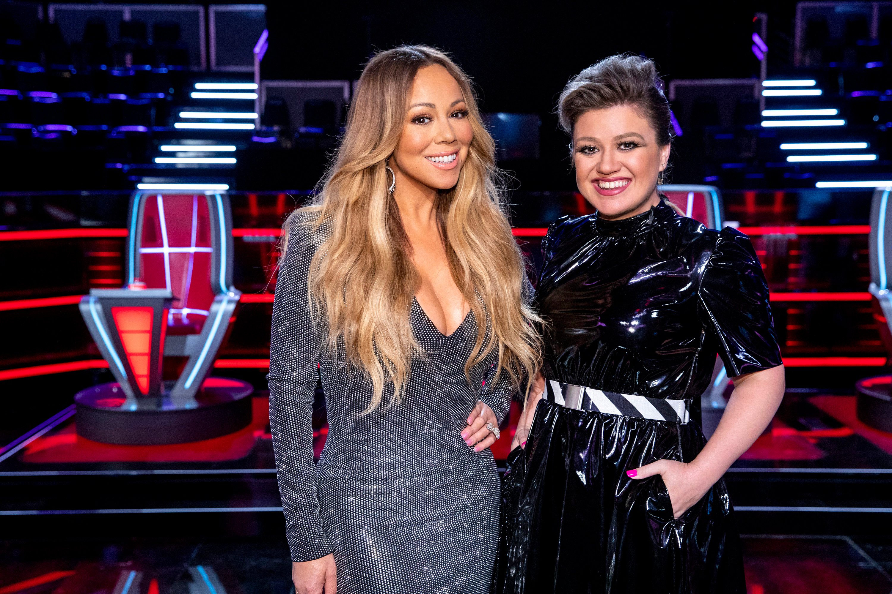 (l-r) Mariah Carey and Kelly Clarkson on 'The Voice' Season 15 