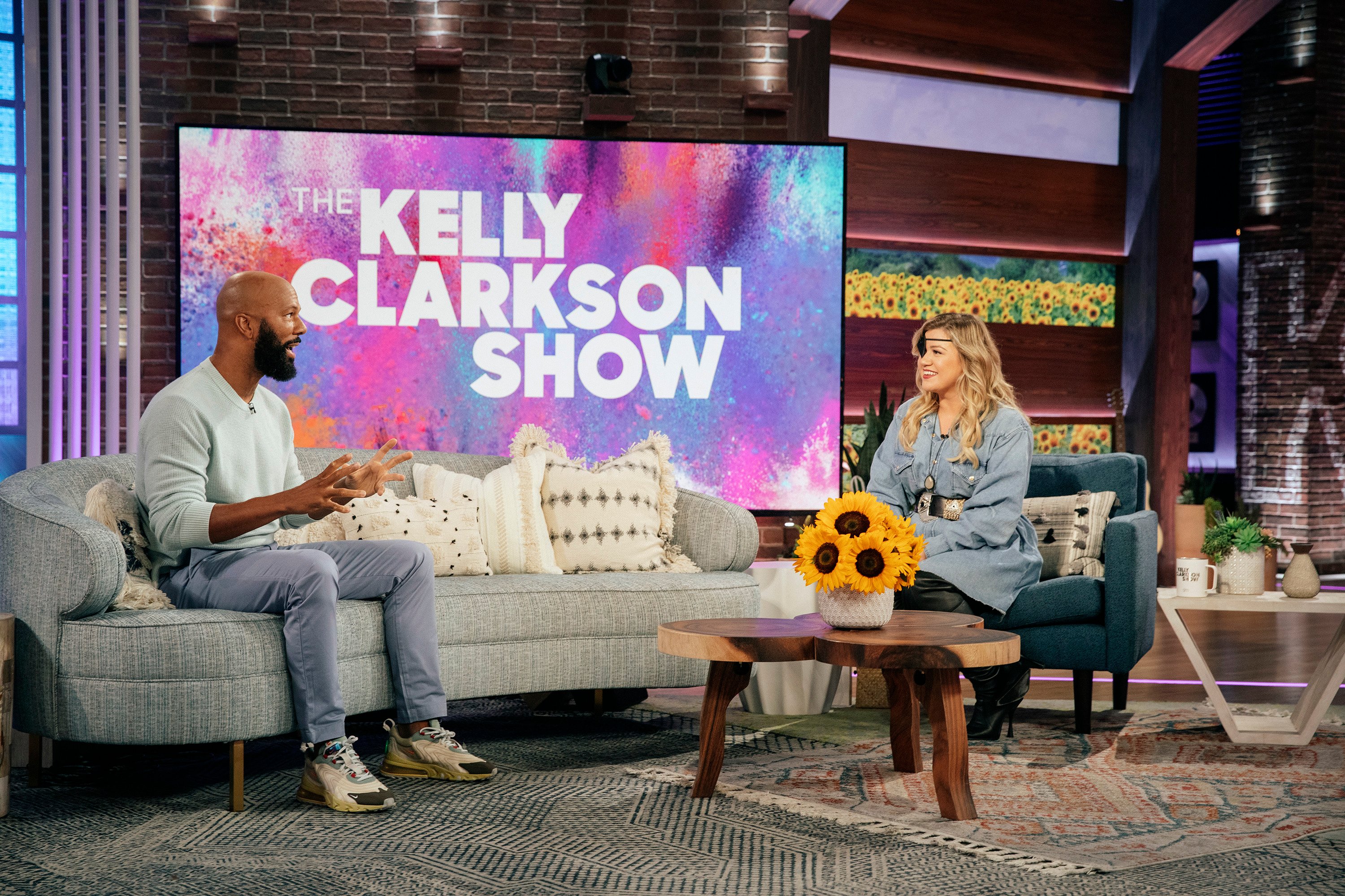 Common and Kelly Clarkson on 'The Kelly Clarkson Show'