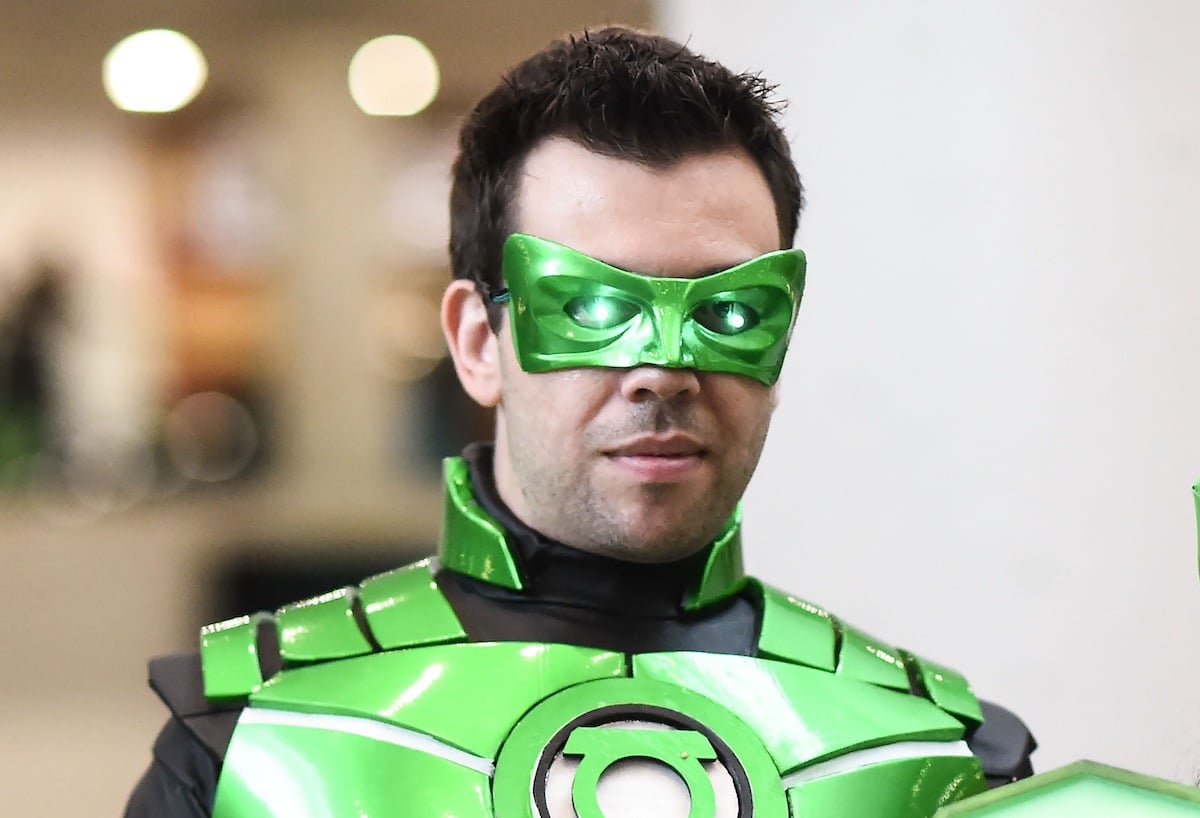 A cosplayer dressed as Green Lantern