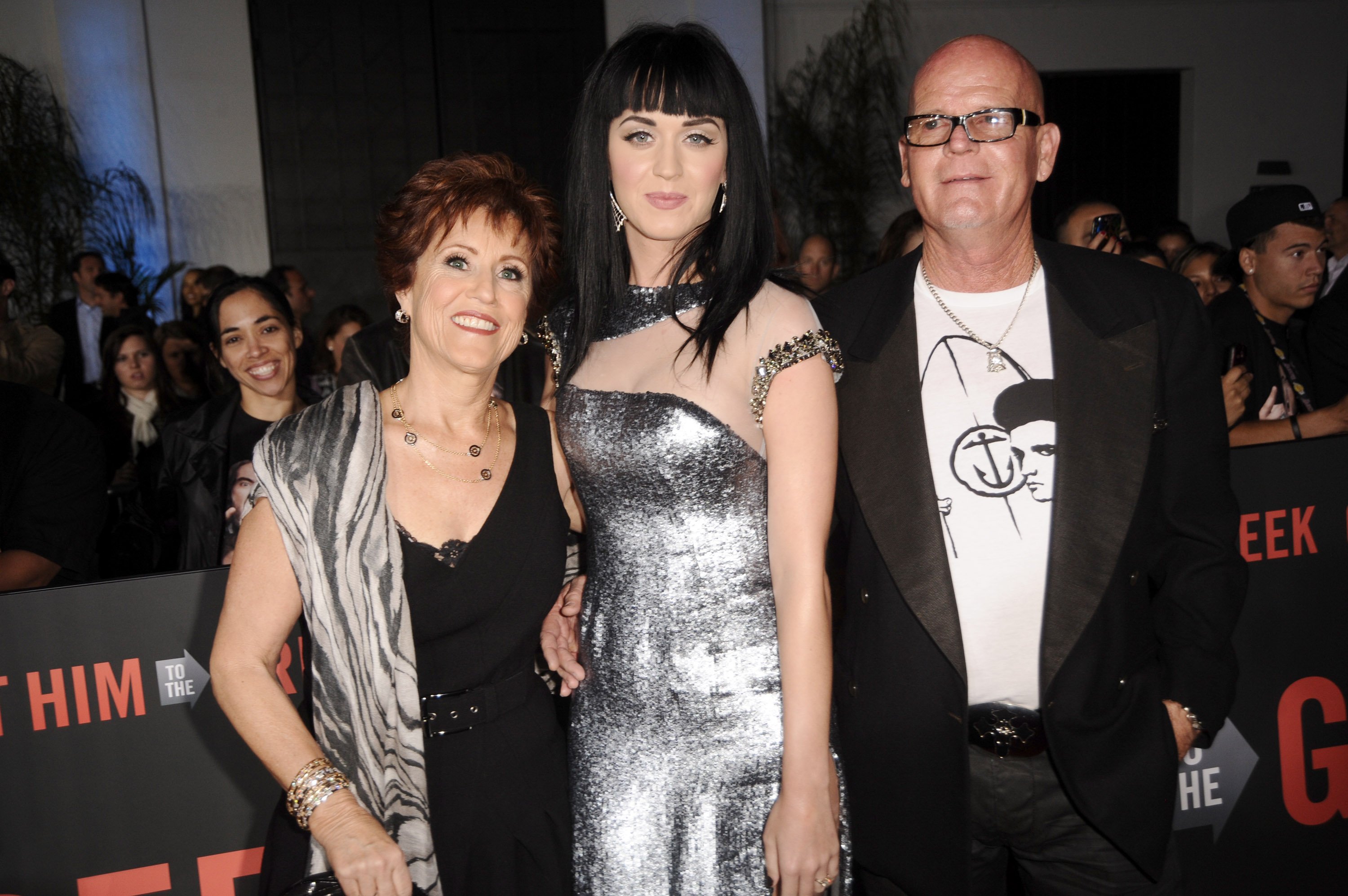 Katy Perry with her parents
