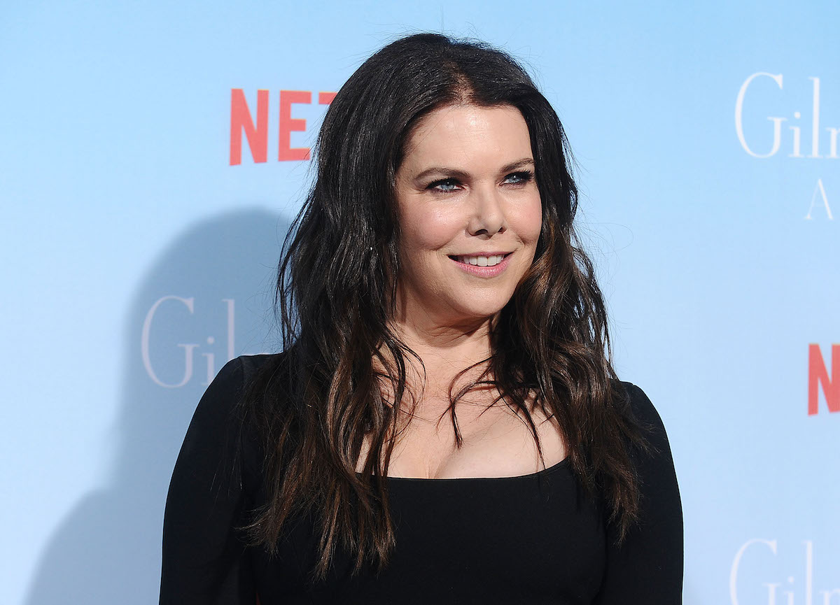 Lauren Graham attends the premiere of "Gilmore Girls: A Year in the Life"