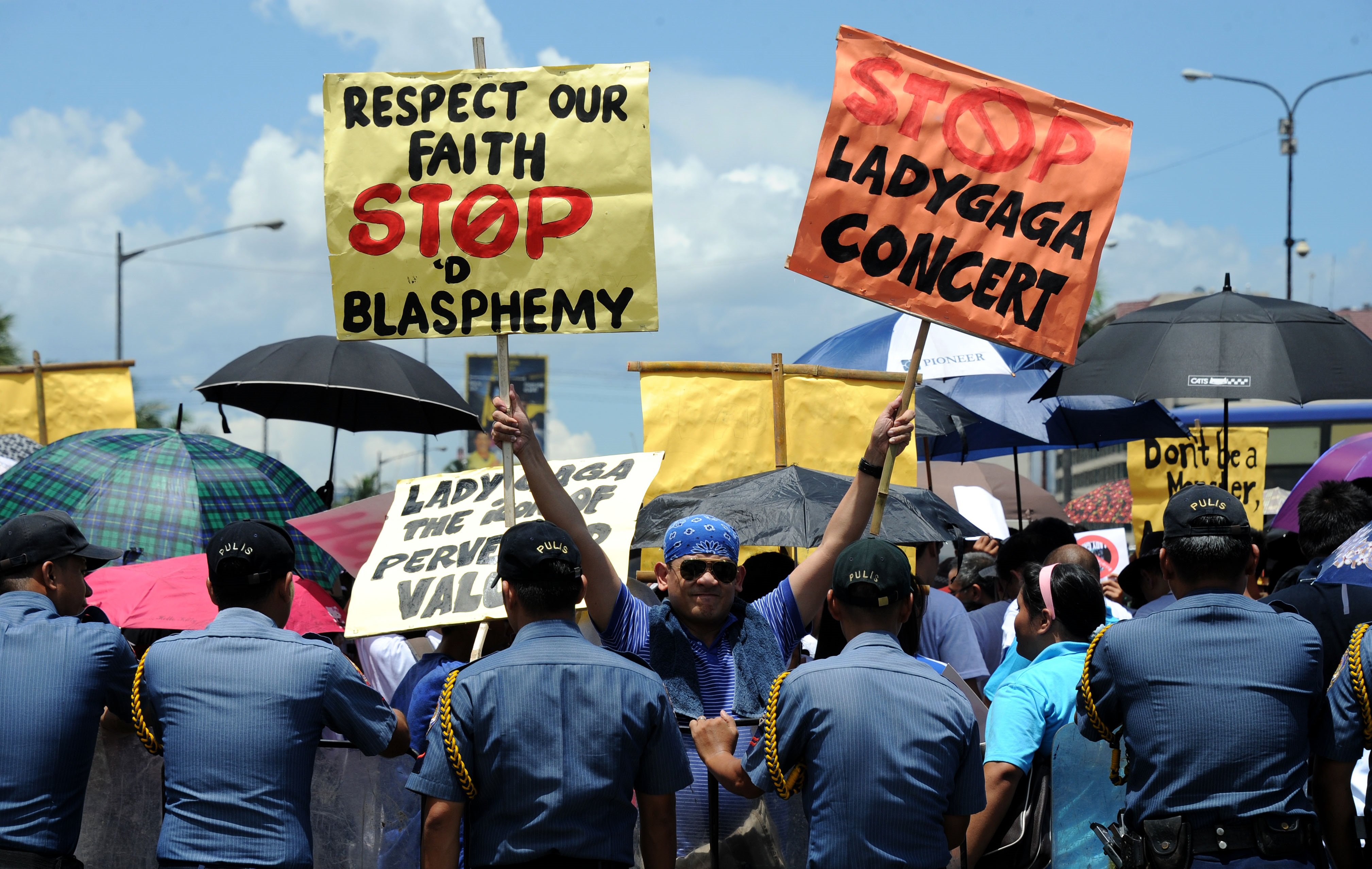 Protes terhadap Lady Gaga di Manila