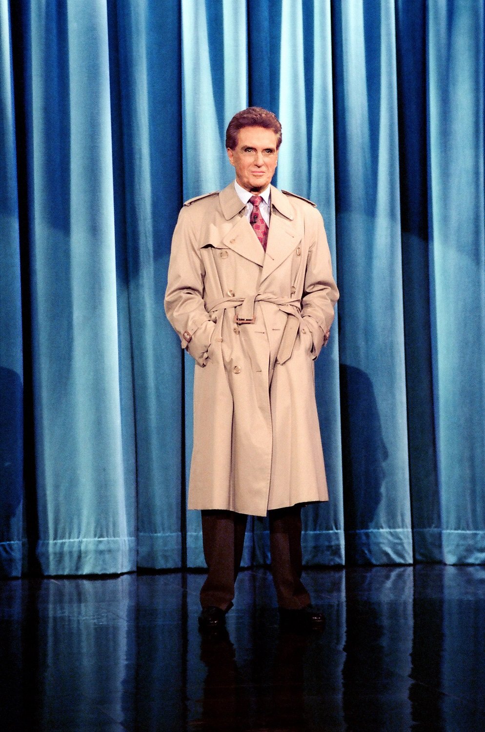 Robert Stack, the host of 'Unsolved Mysteries' appearin gon 'The Tonight Show with Jay Leno' in 1993