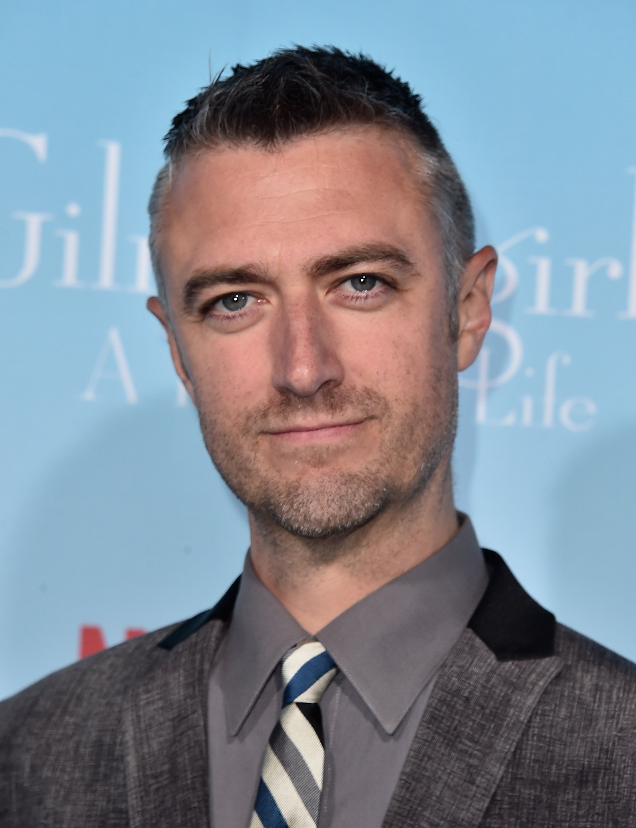 Sean Gunn attends the premiere of 'Gilmore Girls: A Year In The Life' at the Regency Bruin Theatre