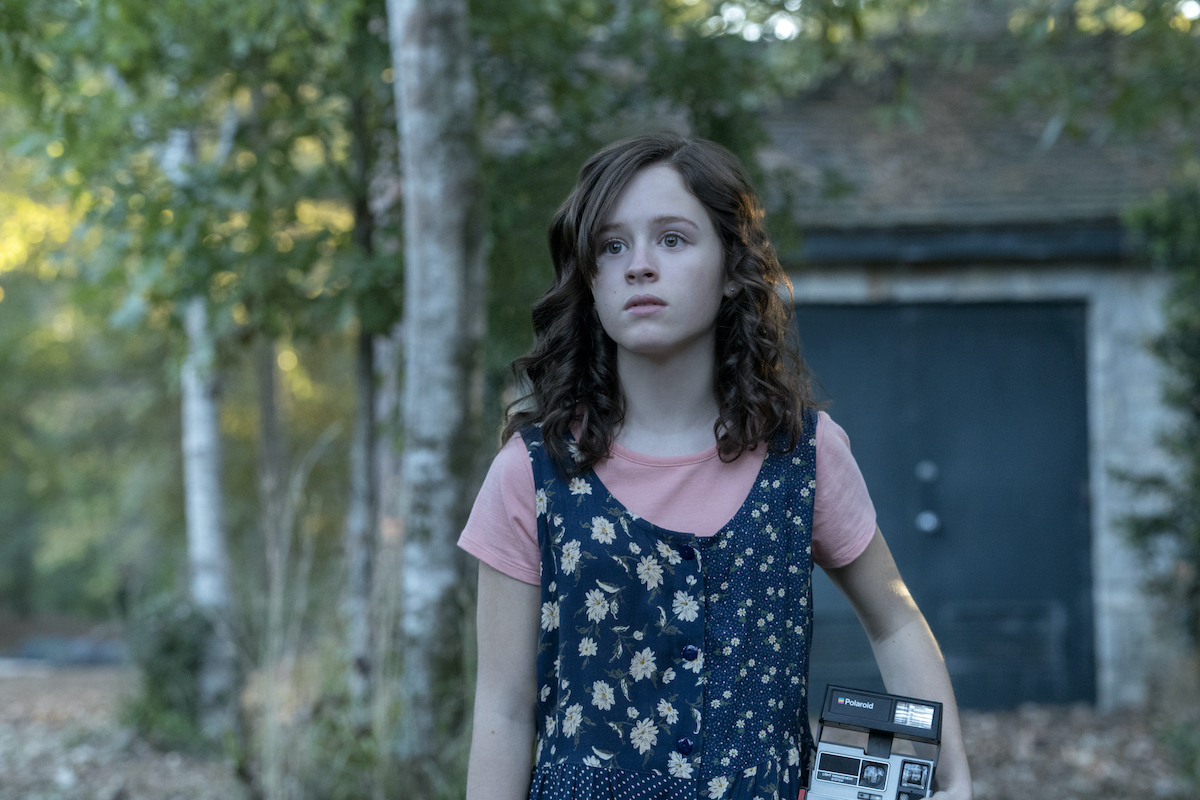 Lulu Wilson as Shirley Crain in 'The Haunting of Hill House'