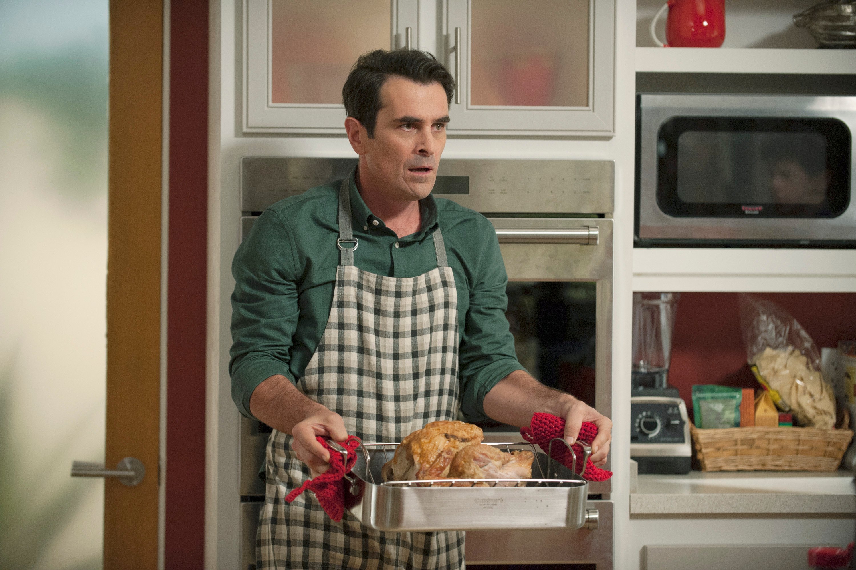 'Modern Family' Episode Titled 'Three Turkeys' 