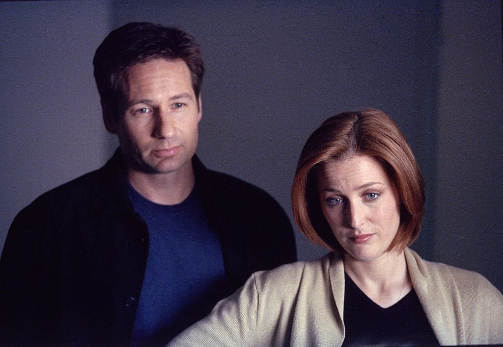 David Duchovny and Gillian Anderson as Agent Mulder and Agent Scully on The X-Files