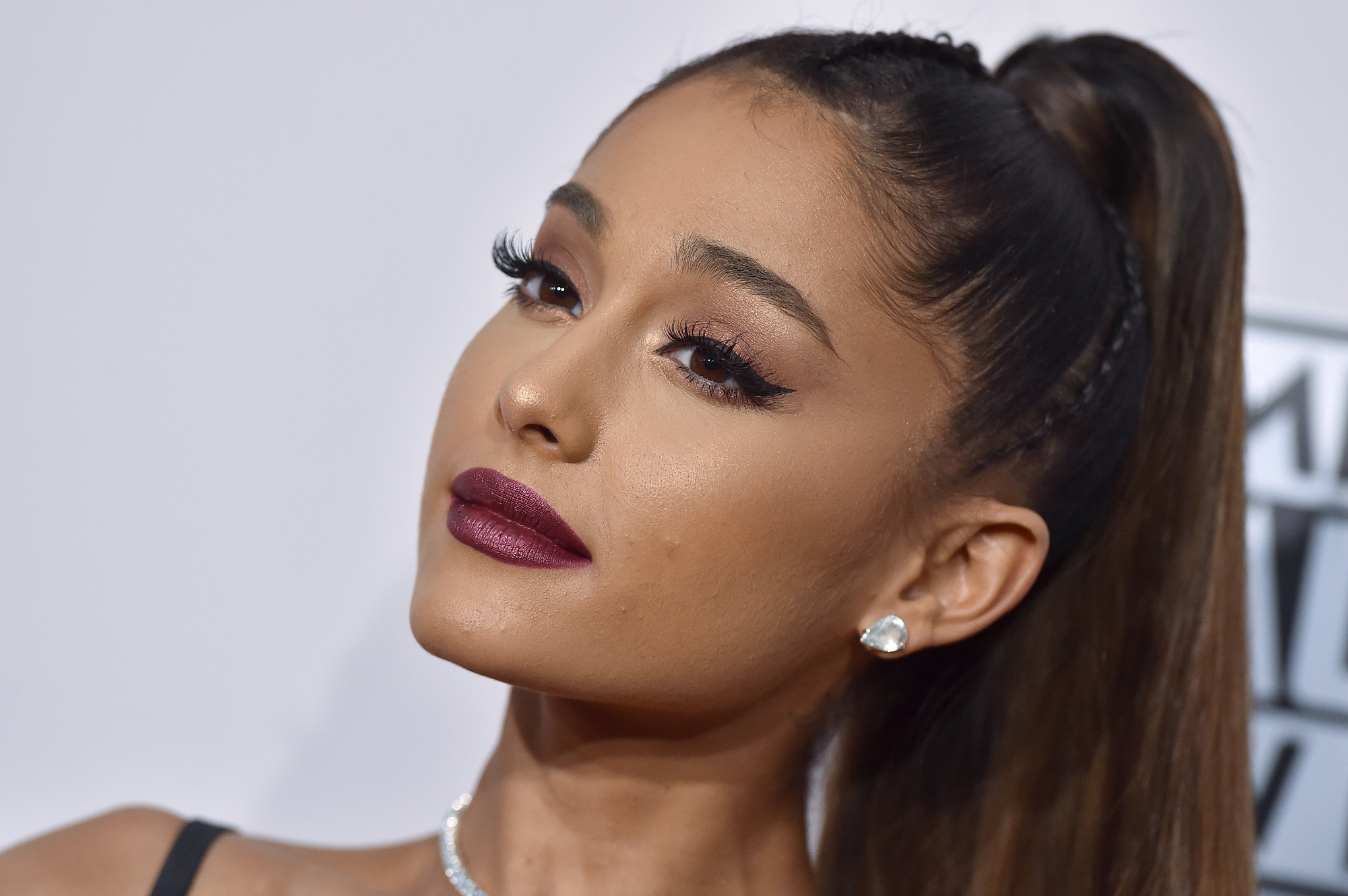 Singer Ariana Grande arrives at the 2016 American Music Awards at Microsoft Theater on November 20, 2016 in Los Angeles, California.