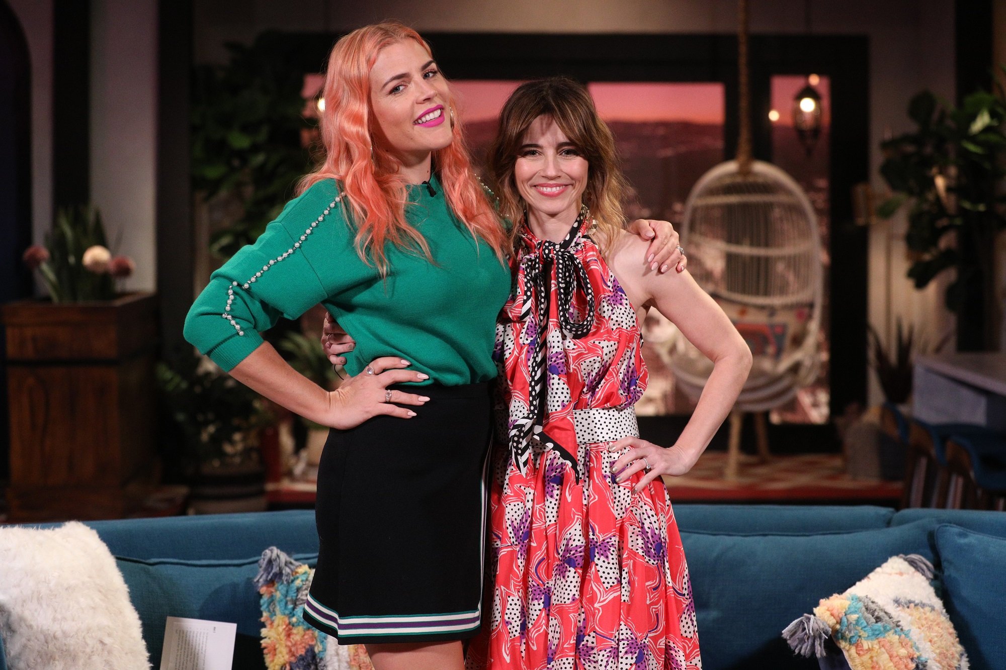 (l-r) Busy Philipps and Linda Cardellini on the set of 'Busy Tonight'