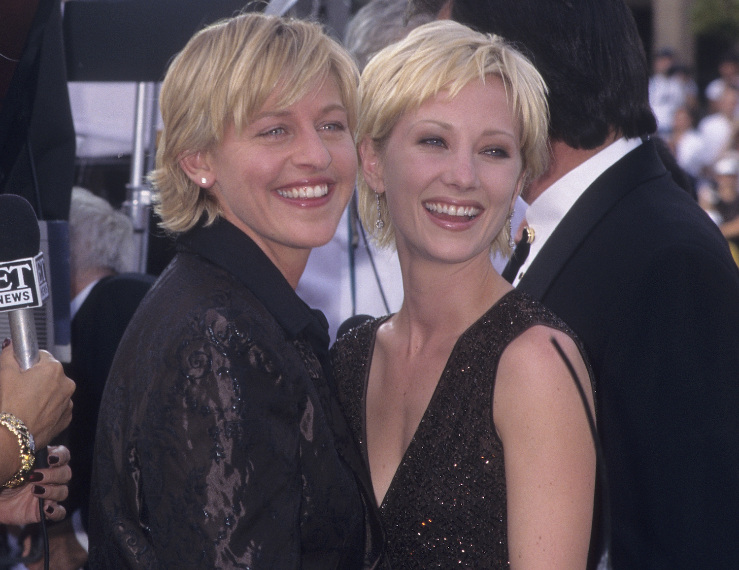 Ellen DeGeneres and Anne Heche attend the 49th Annual Primetime Emmy Awards on September 14, 1997