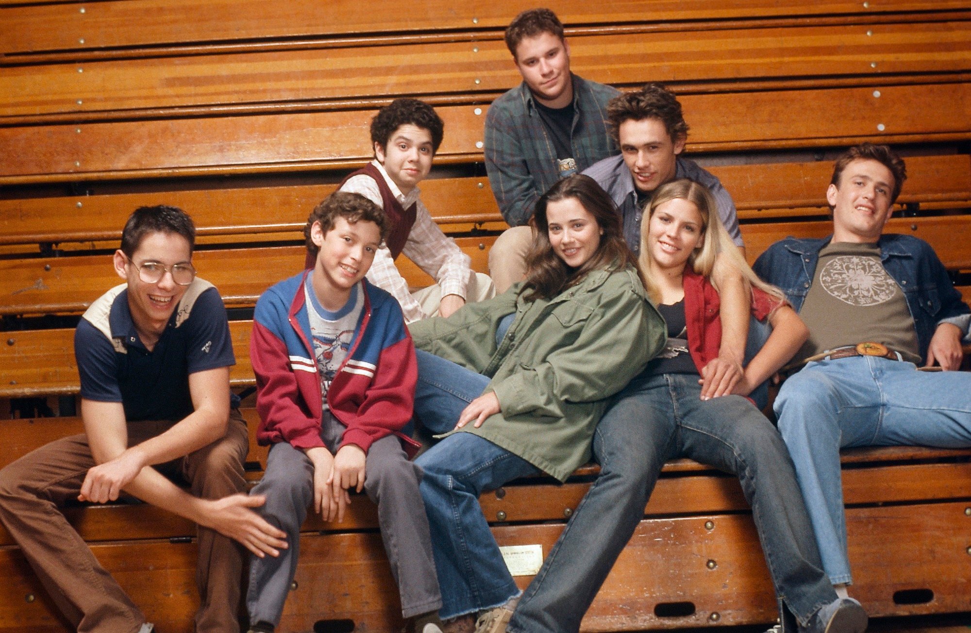 {l-r front row) Martin Starr , John Francis Daley, Linda Cardellini, Busy Philipps, Jason Segel, (back row l-r) Samm Levine, Seth Rogen, and James Franco of 'Freaks and Geeks'