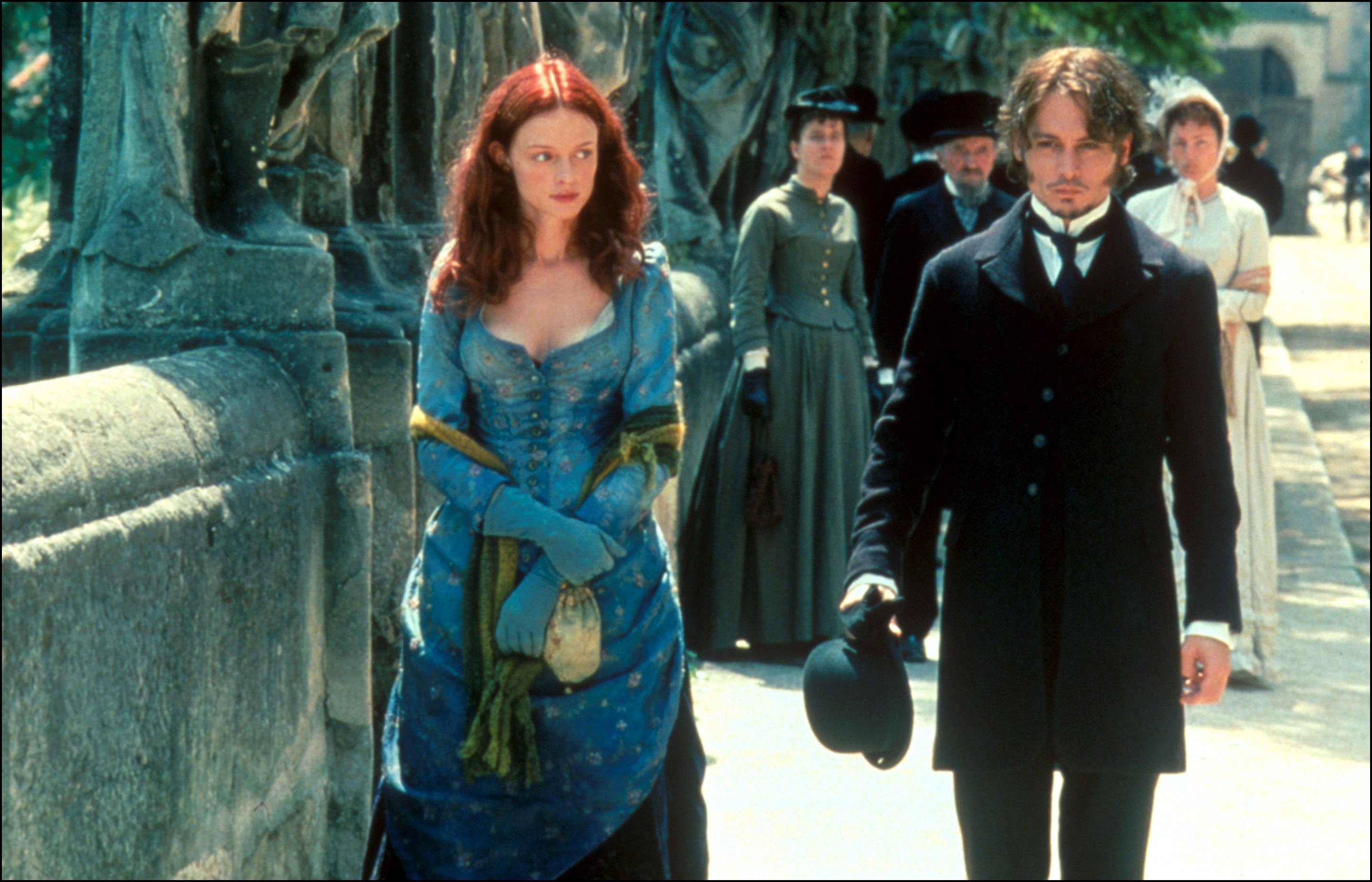 Heather Graham and Johnny Depp in From Hell