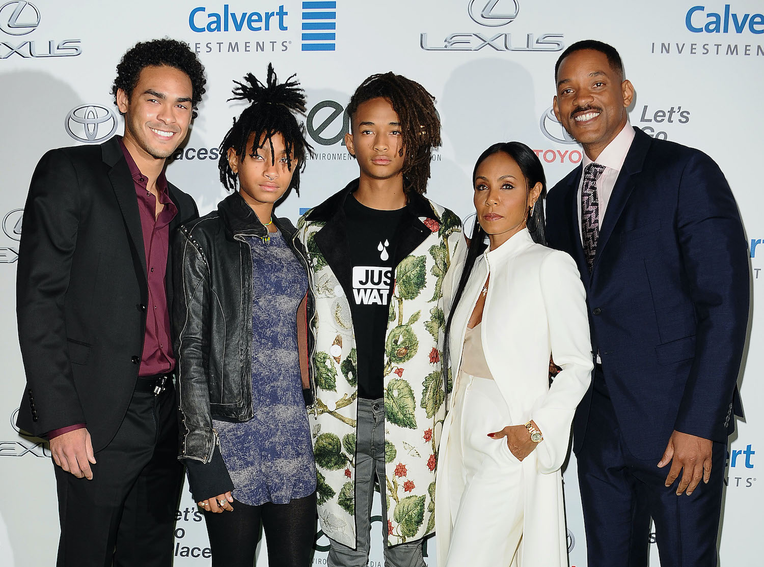 Trey Smith, Willow Smith, Jaden Smith, Jada Pinkett Smith, and Will Smith attend the 26th annual EMA Awards on October 22, 2016