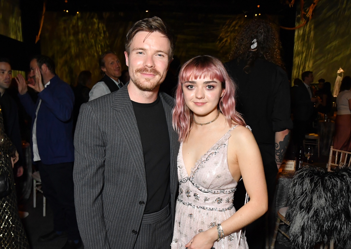 Maisie Williams and Joe Dempsie