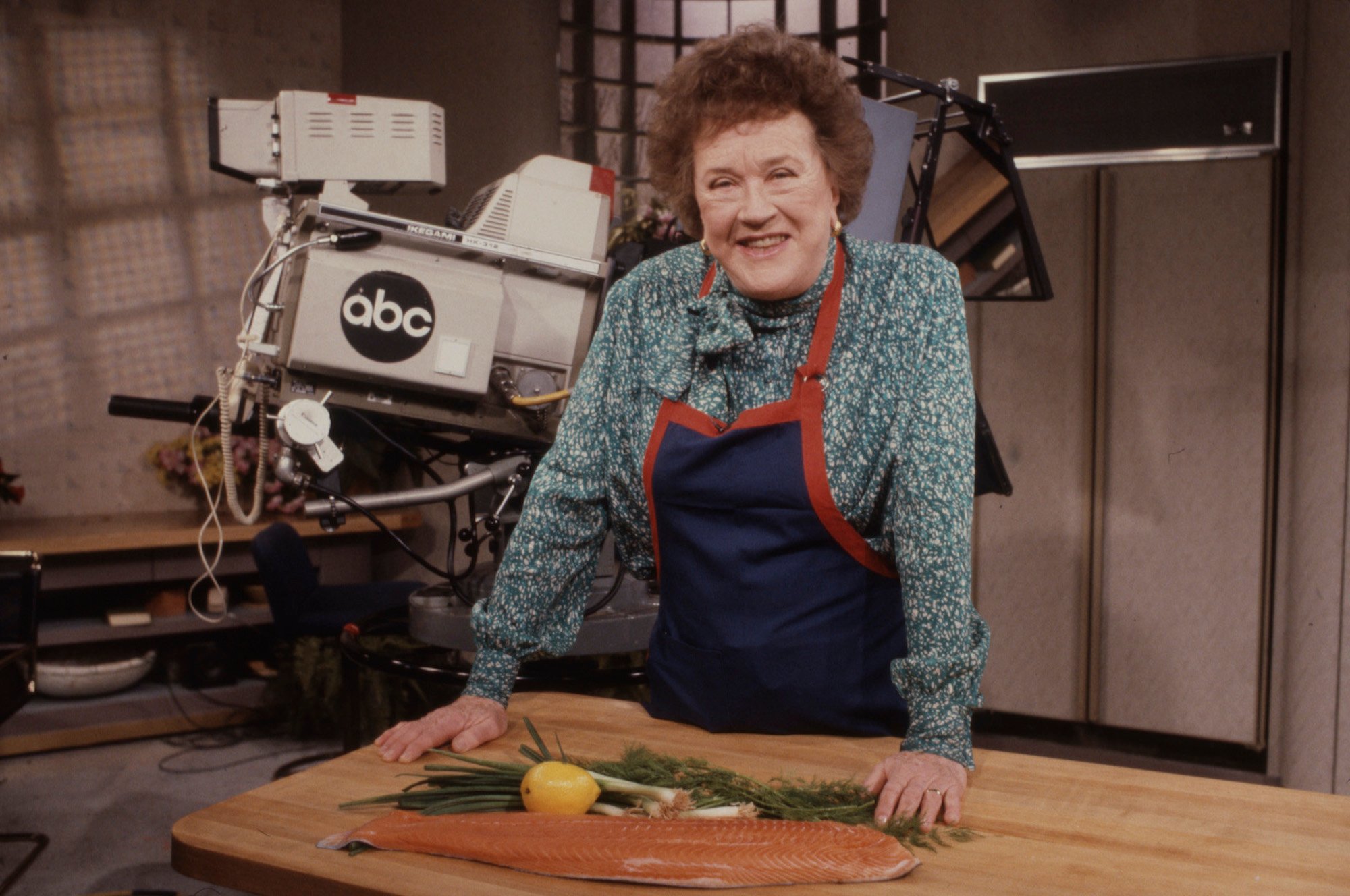 Julia Child cooking on 'Good Morning America'