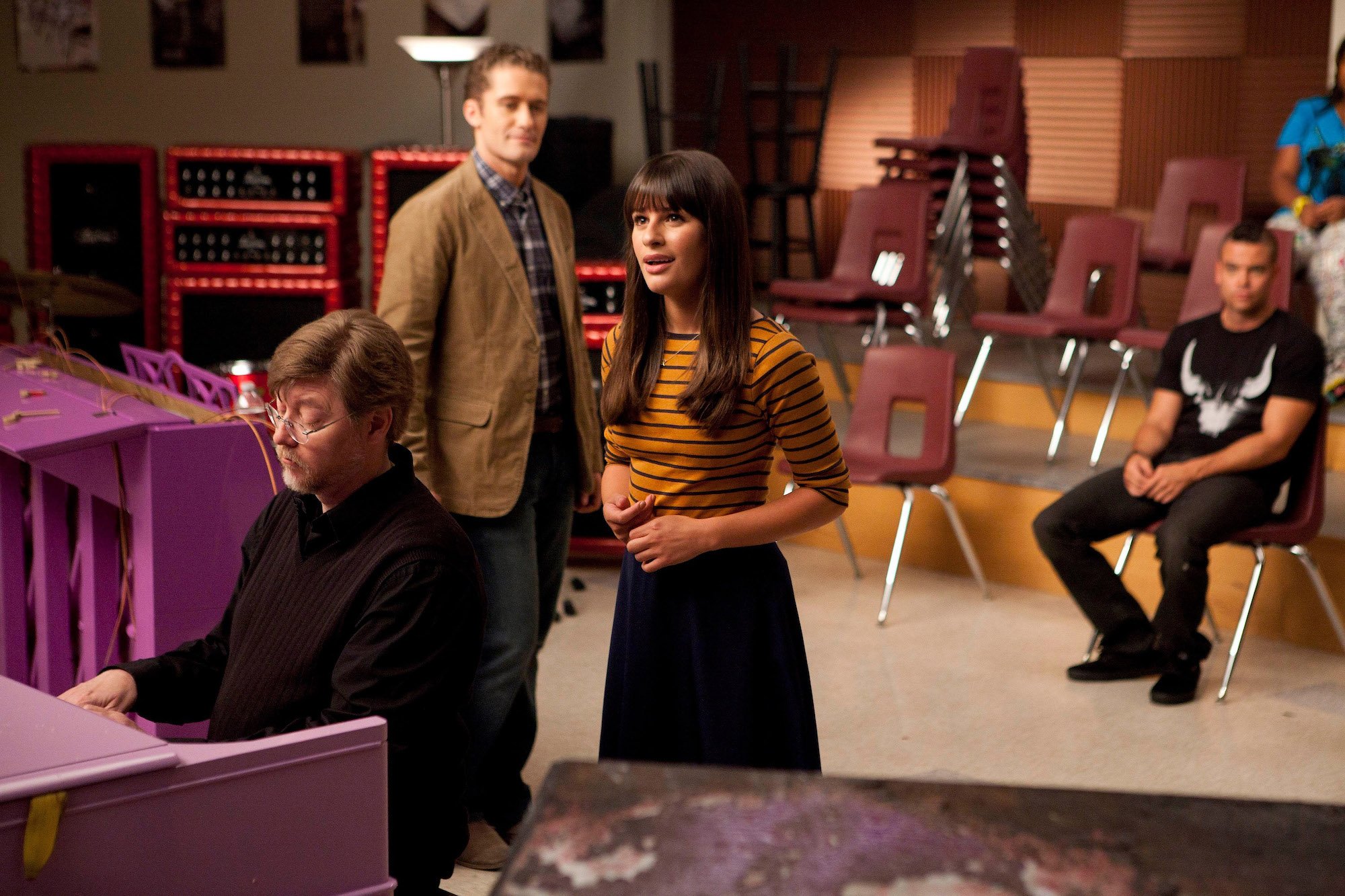 Rachel (Lea Michele) performs in "The Purple Piano Project", the Season 3 premiere