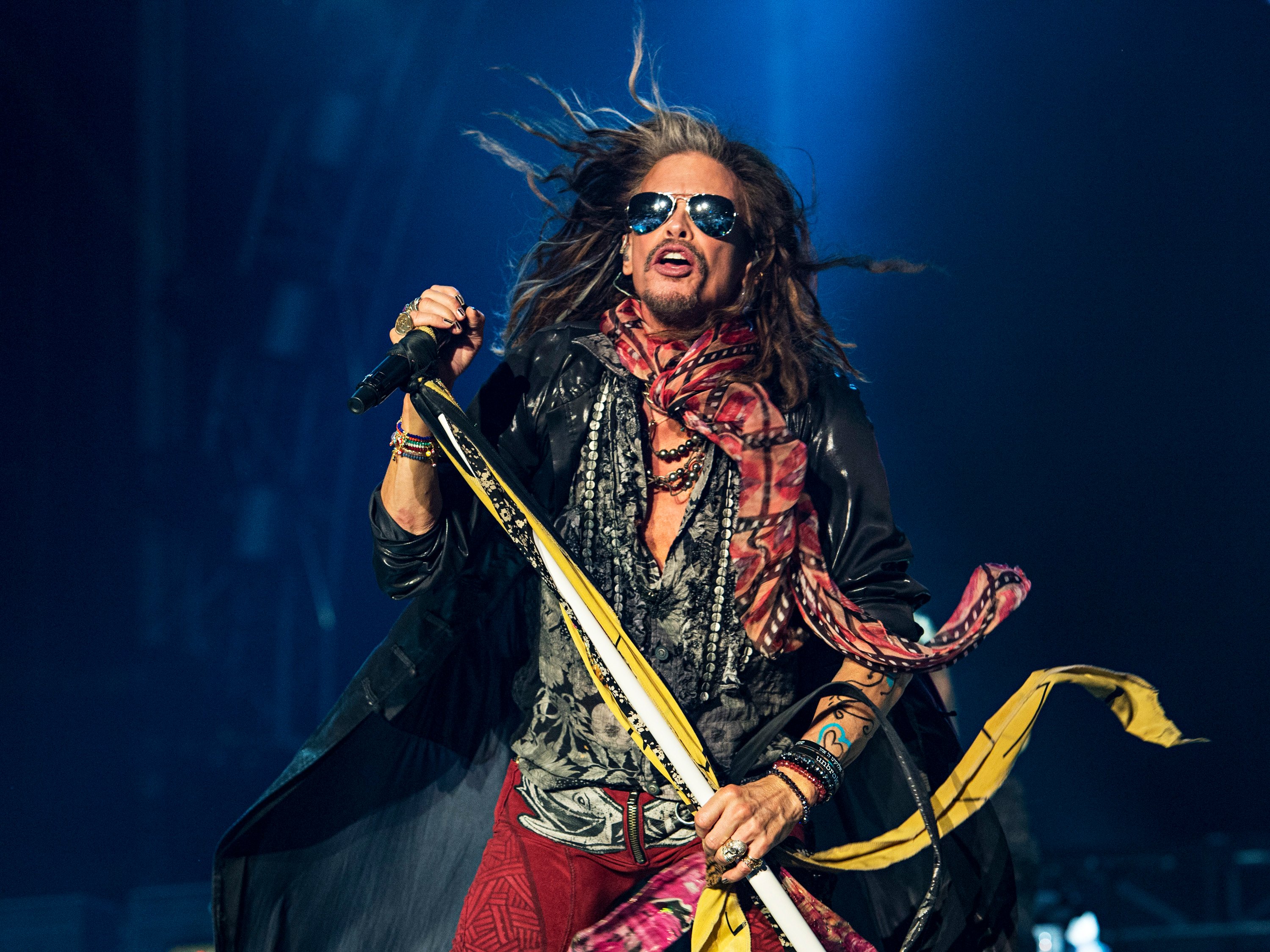 Steven Tyler wearing a scarf