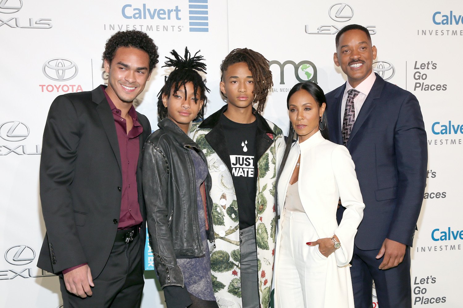 Trey Smith, Willow Smith, Jaden Smith, Jada Pinkett Smith, and Will Smith attend the Environmental Media Association 26th Annual EMA Awards 