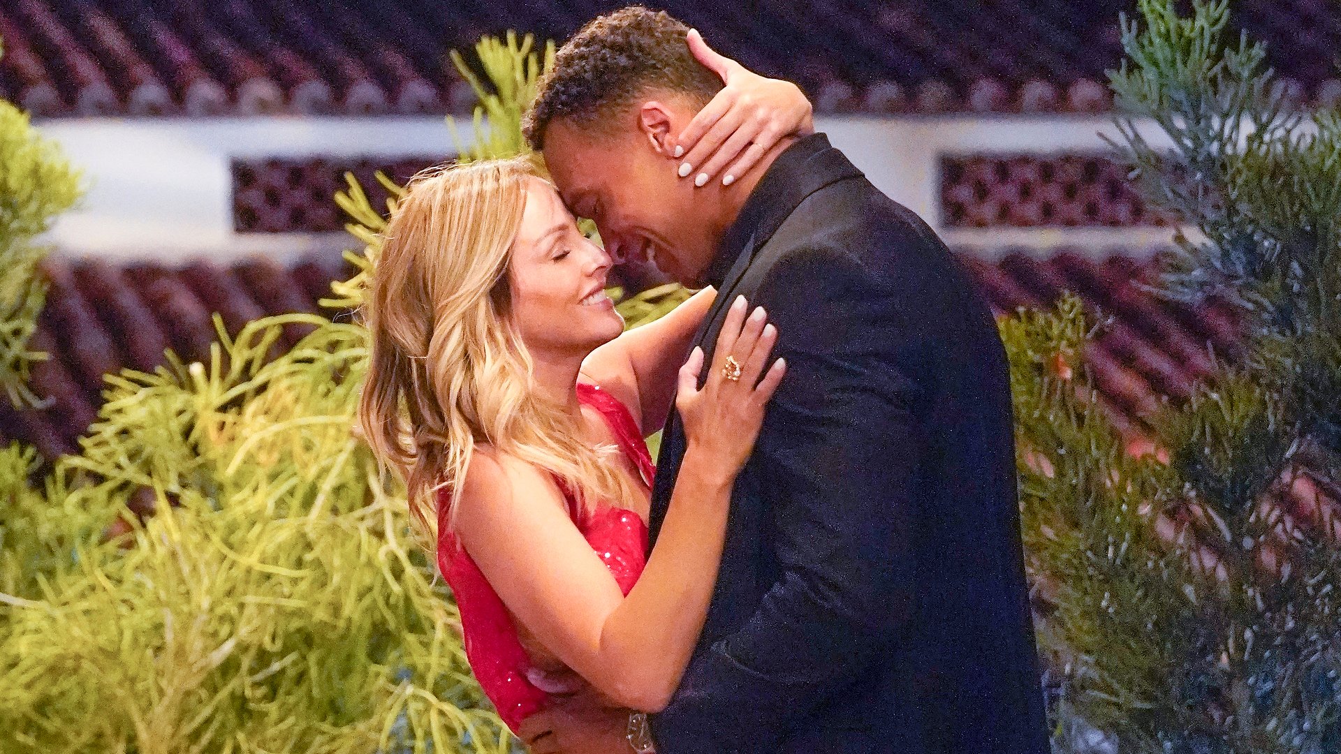 Clare Crawley and Dale Moss dancing together on 'The Bachelorette' Season 16 Episode 4 in 2020