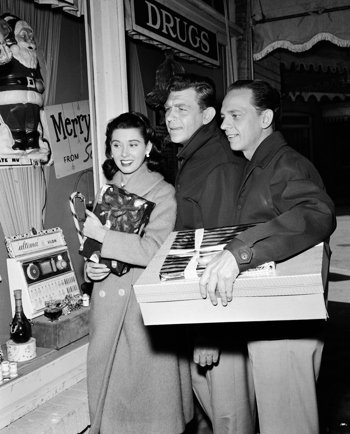 (L to R): Elinor Donahue, Andy Griffith, and Don Knotts in a scene from 'The Andy Griffith Show'