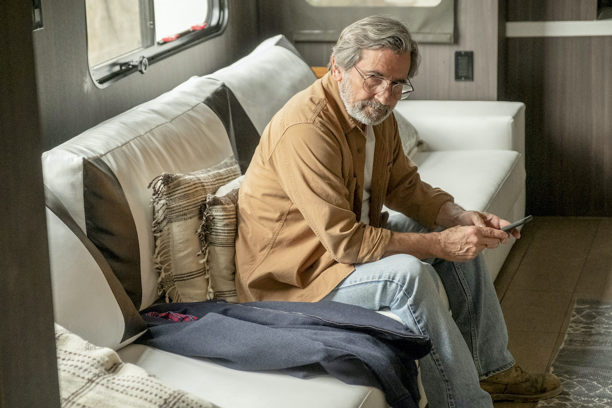 Griffin Dunne in a scene from 'This Is Us' Season 4