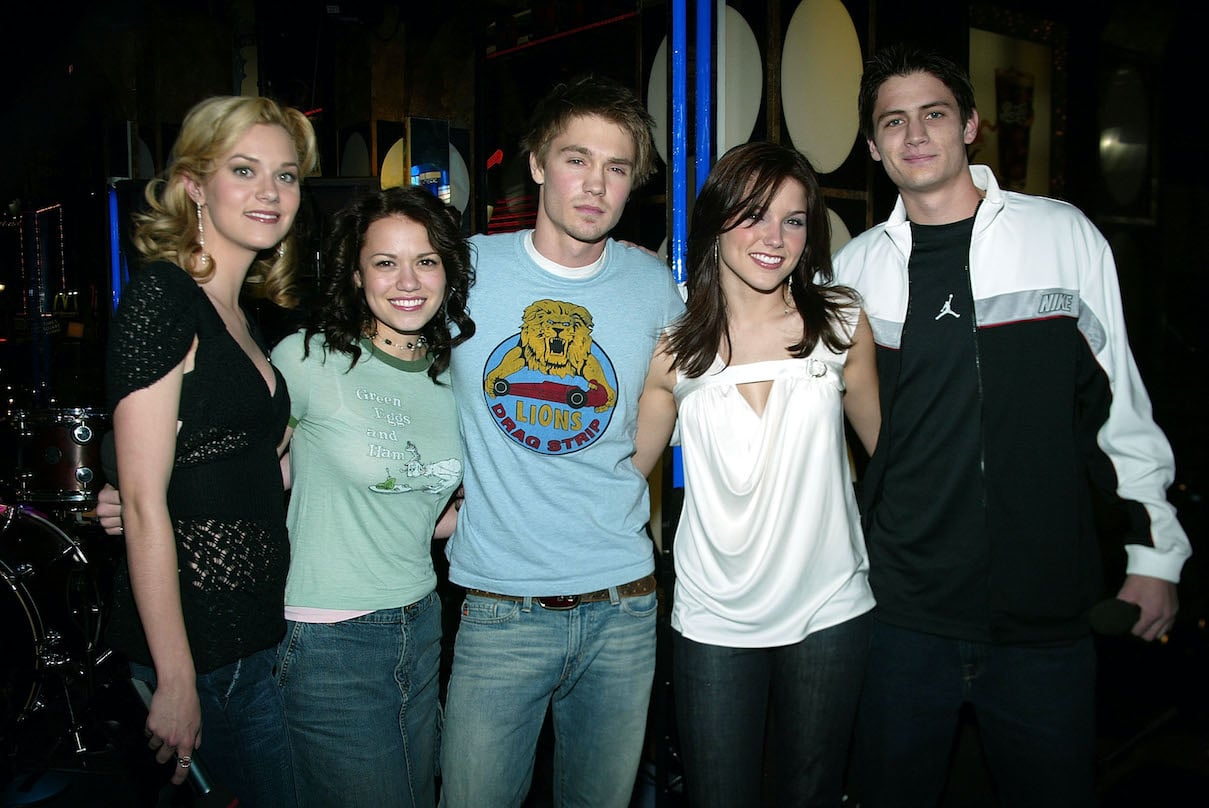 Hilarie Burton, Bethany Joy Lenz, Chad Michael Murray, Sophia Bush, and James Lafferty on MTV's 'Total Request Live'