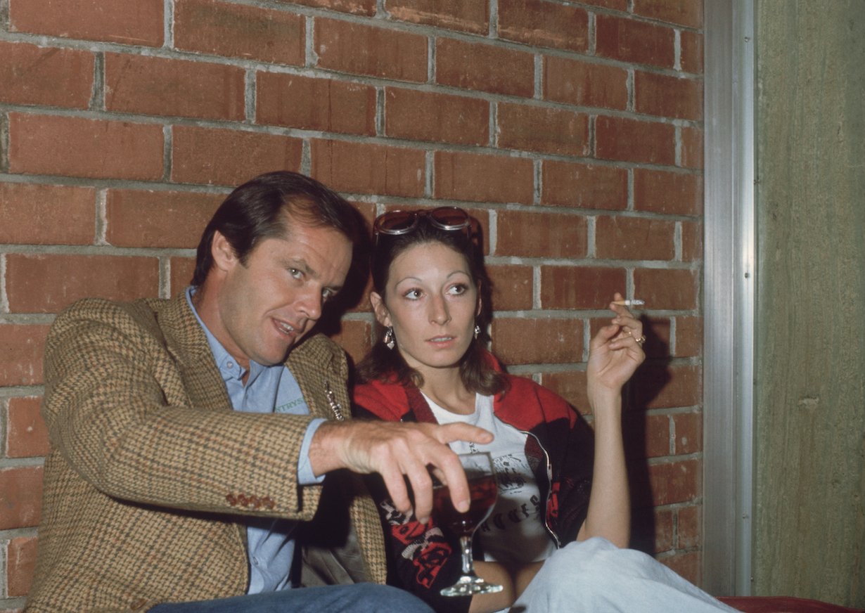Jack Nicholson with Anjelica Huston in 1974