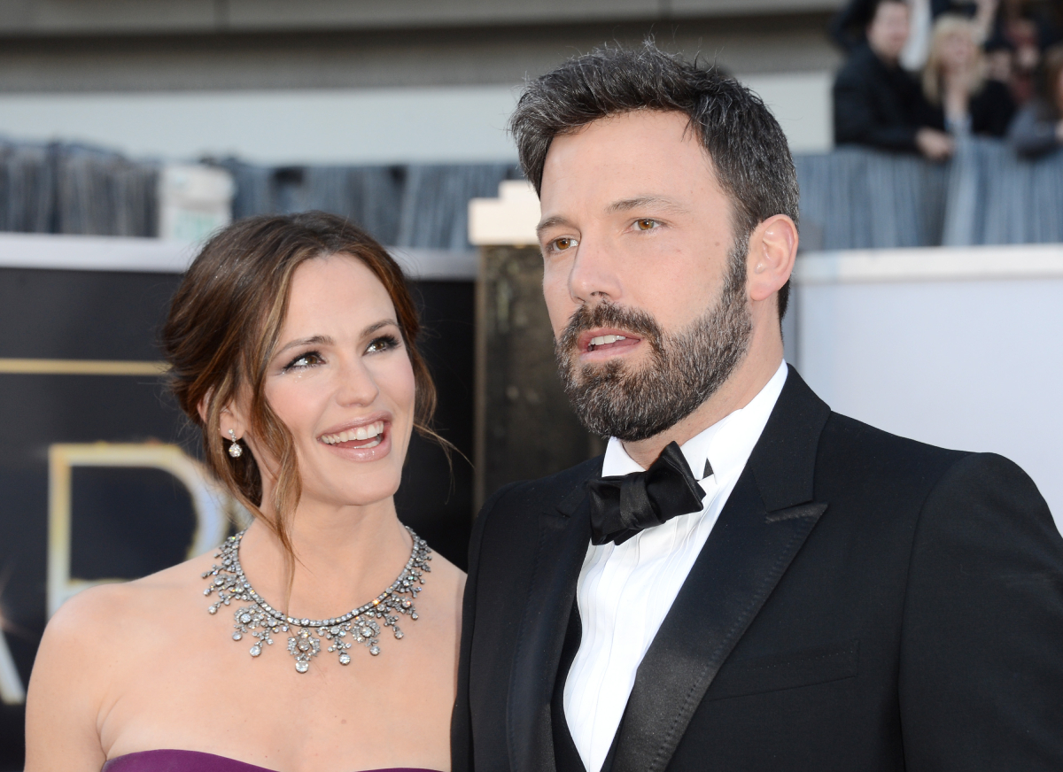 Jennifer Garner and actor-director Ben Affleck arrive at the Oscars at Hollywood & Highland Center on February 24, 2013