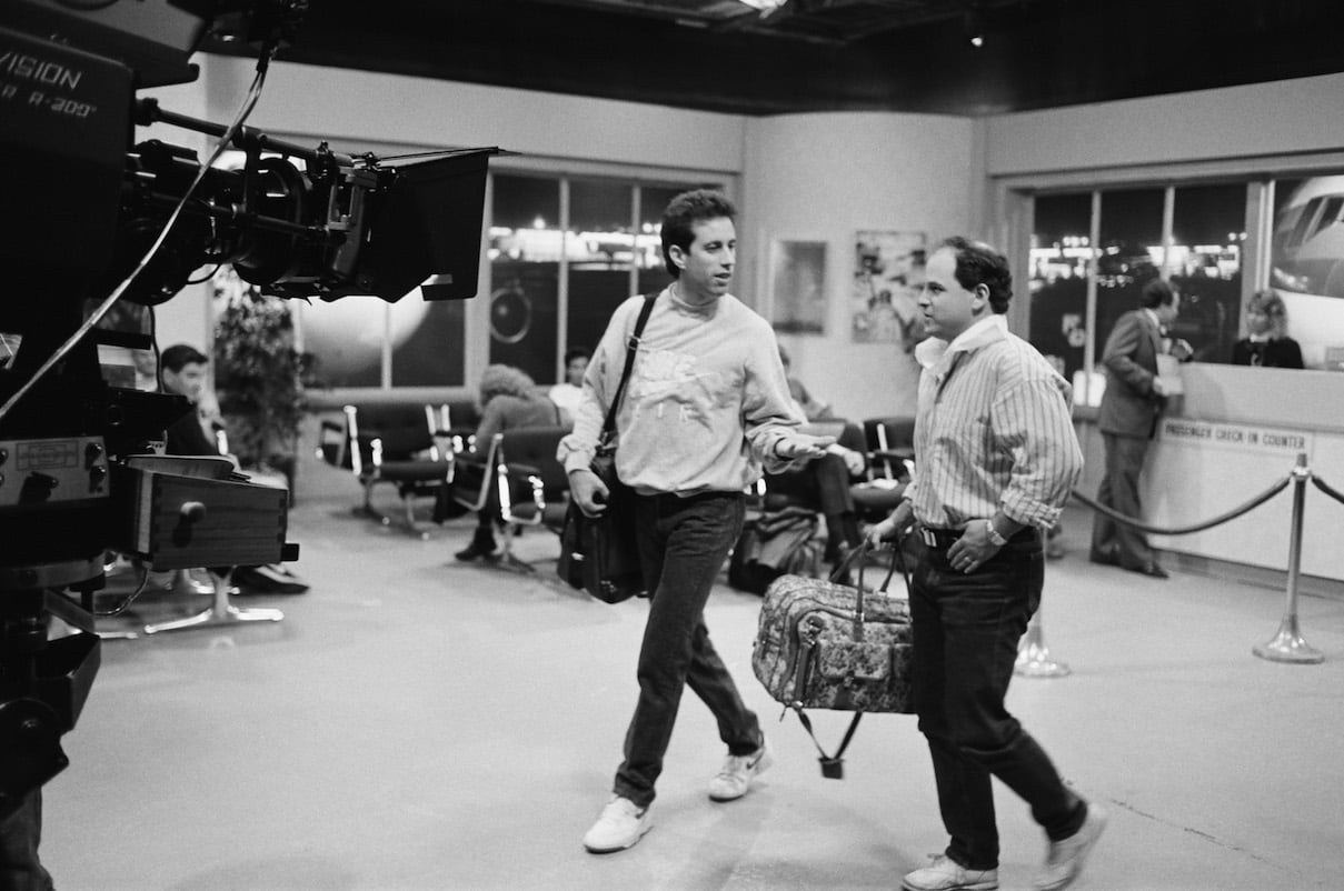 Jerry Seinfeld and Jason Alexander filming the 'Seinfeld' pilot