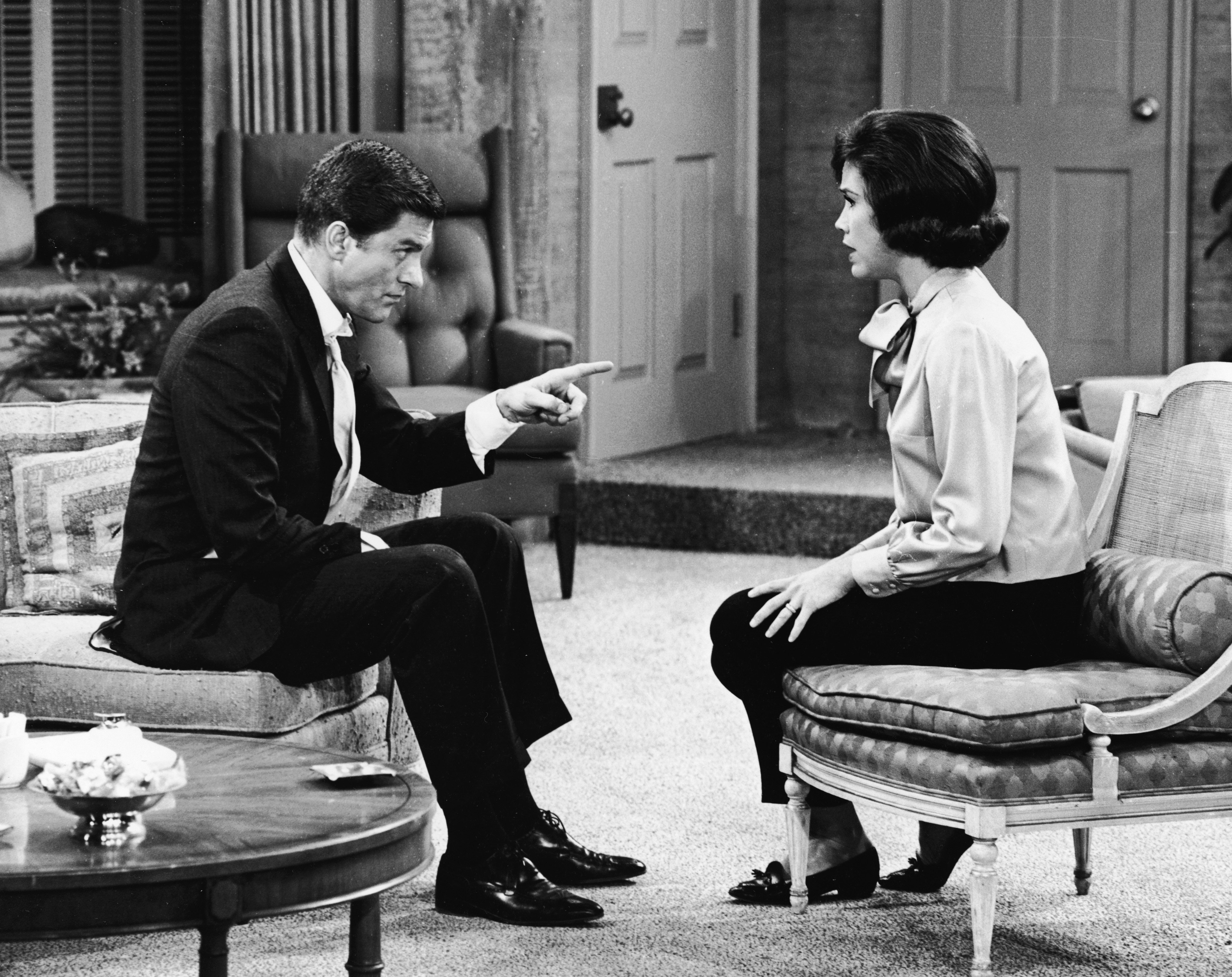 Dick Van Dyke as Rob Petrie and Mary Tyler Moore as Laura Petrie in 'The Dick Van Dyke Show'
