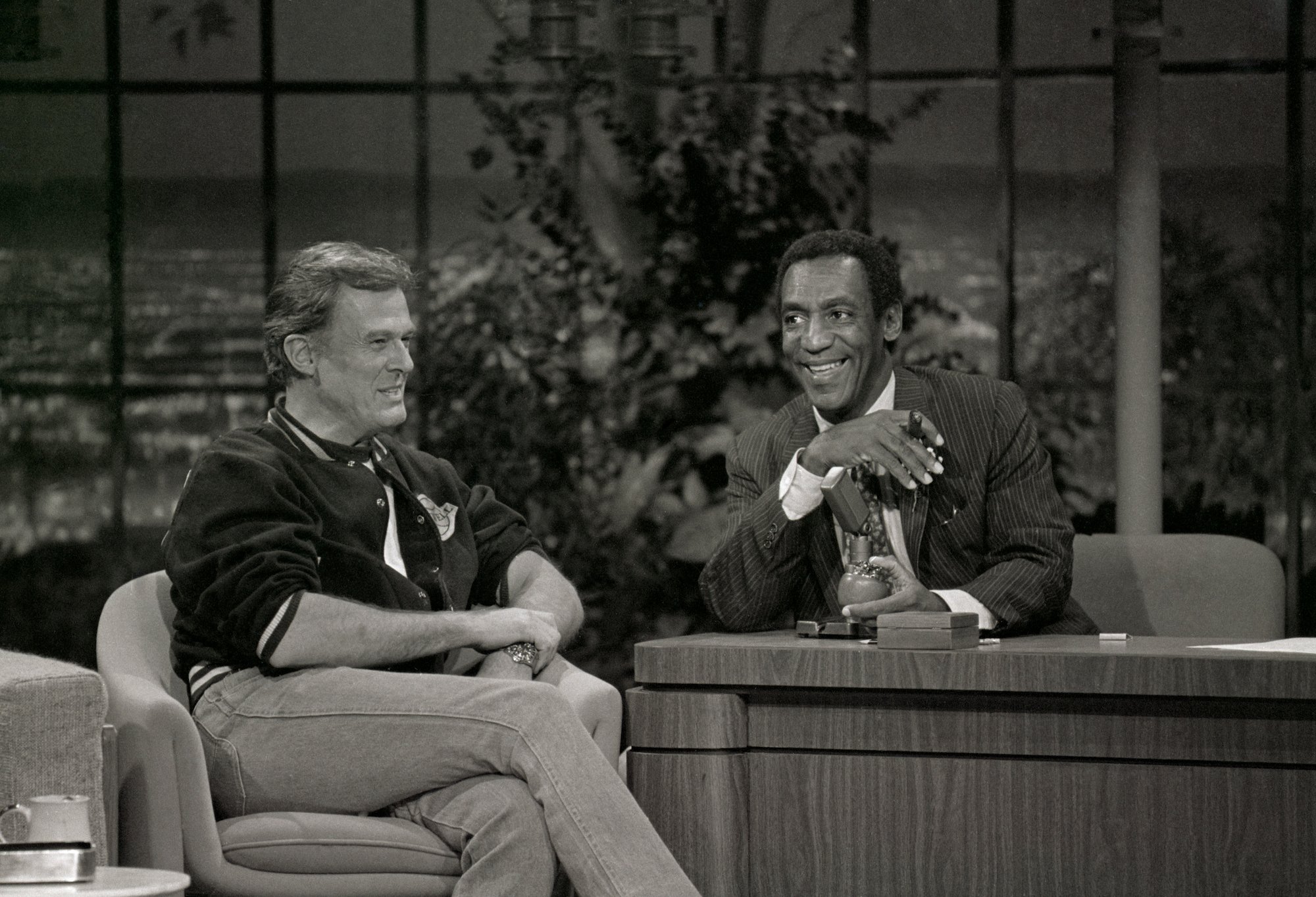 (L-R) Robert Culp and Bill Cosby on 'The Tonight Show', in black and white